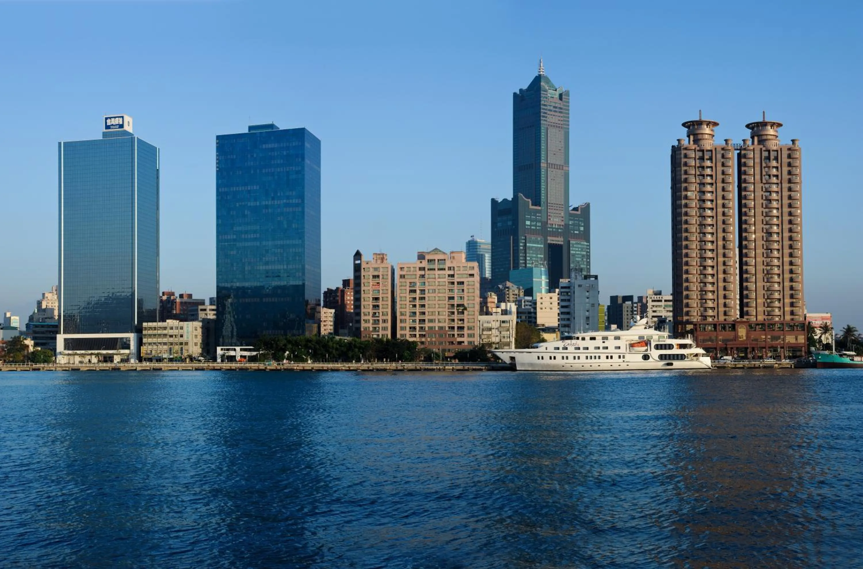 Property building in Neo Sky Hotel