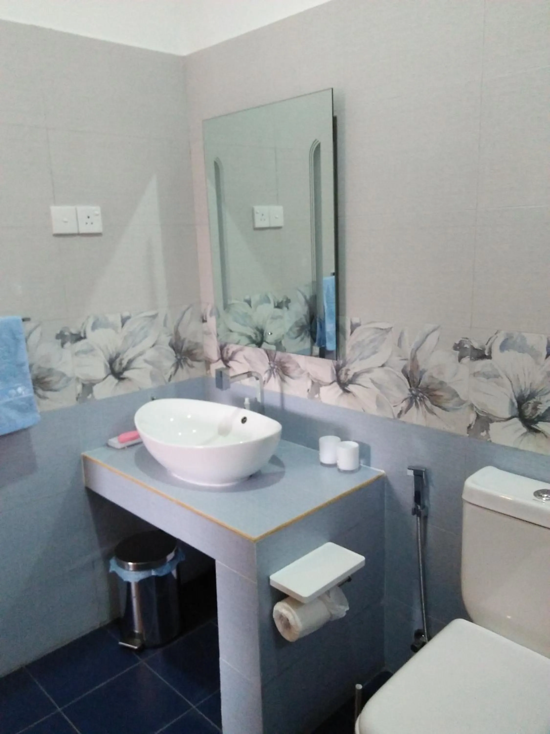 Bathroom in White Elephant Villa & Restaurant