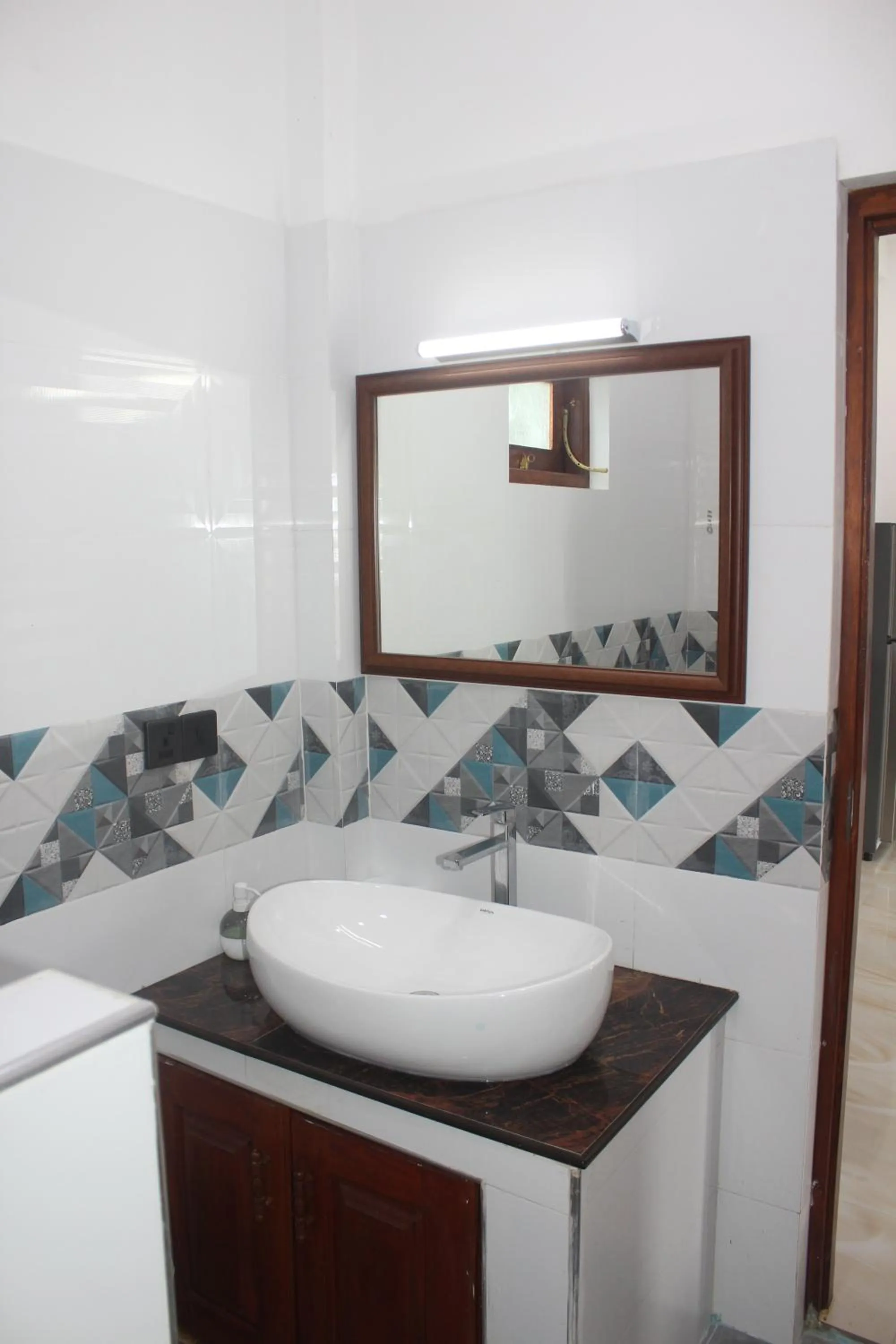 Bathroom in White Elephant Villa & Restaurant