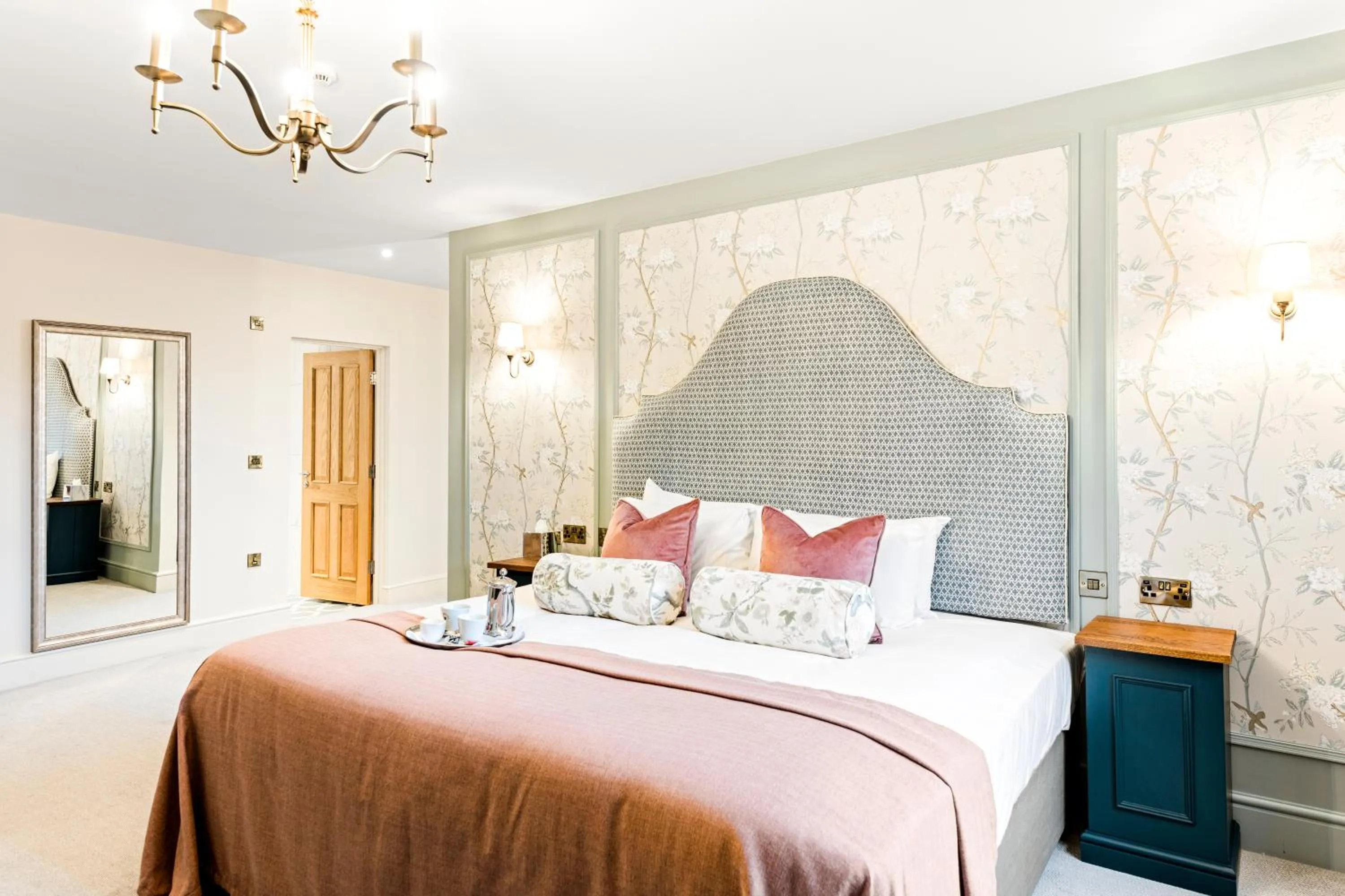 Bedroom, Bed in Dukes Head Hotel Kings Lynn