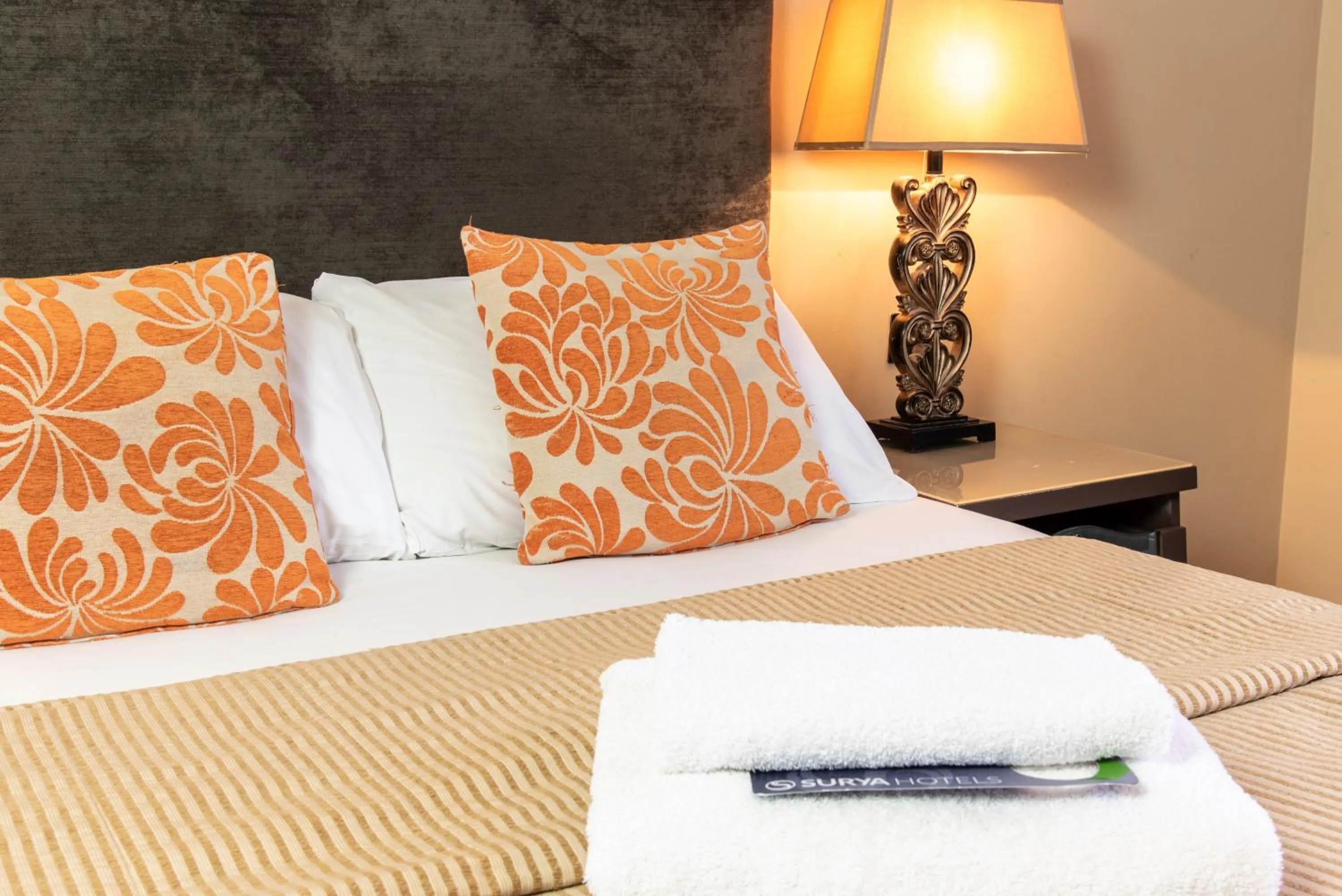 Bed in Dukes Head Hotel Kings Lynn