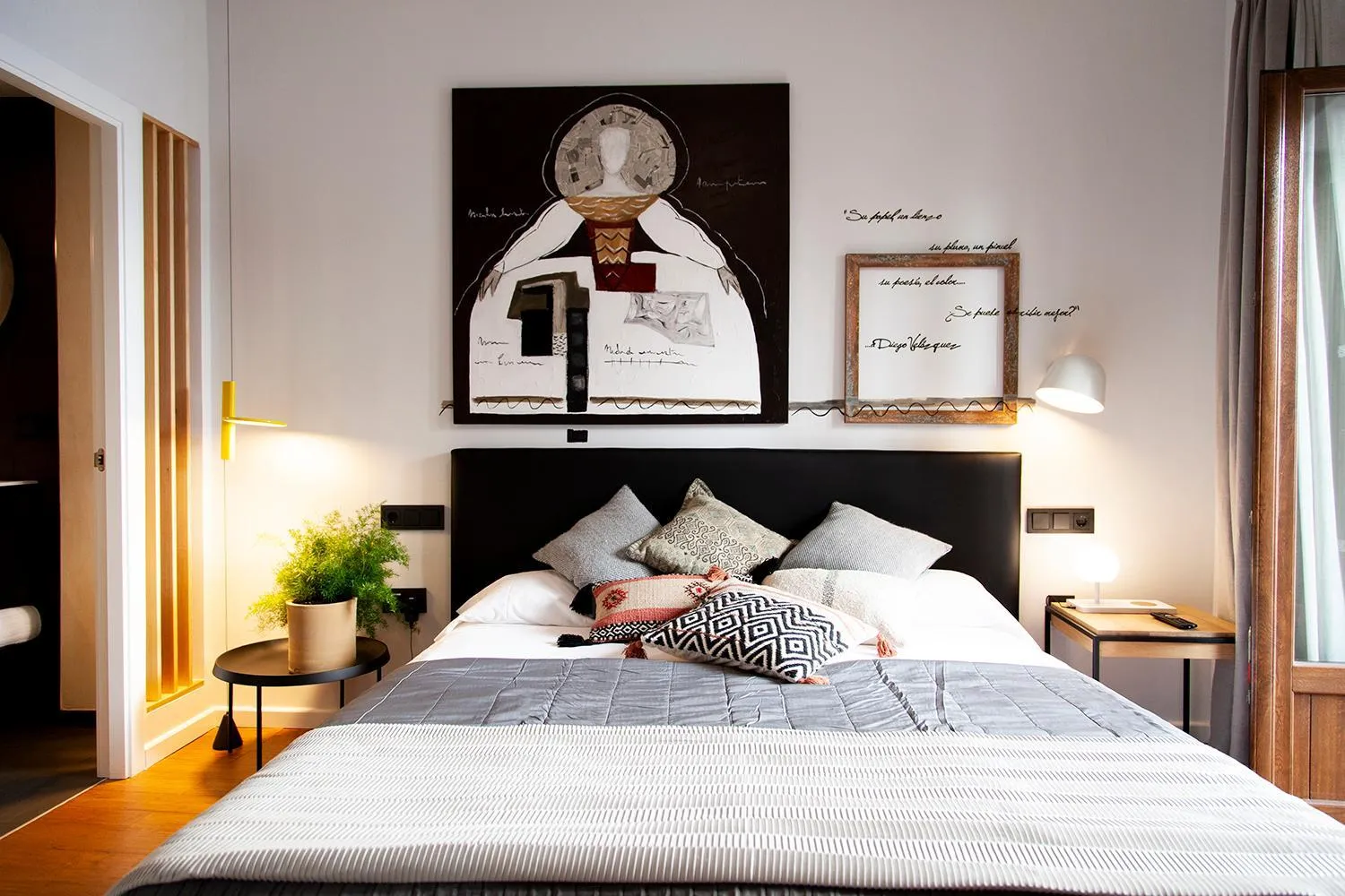 Bedroom, Bed in Welldone Cathedral