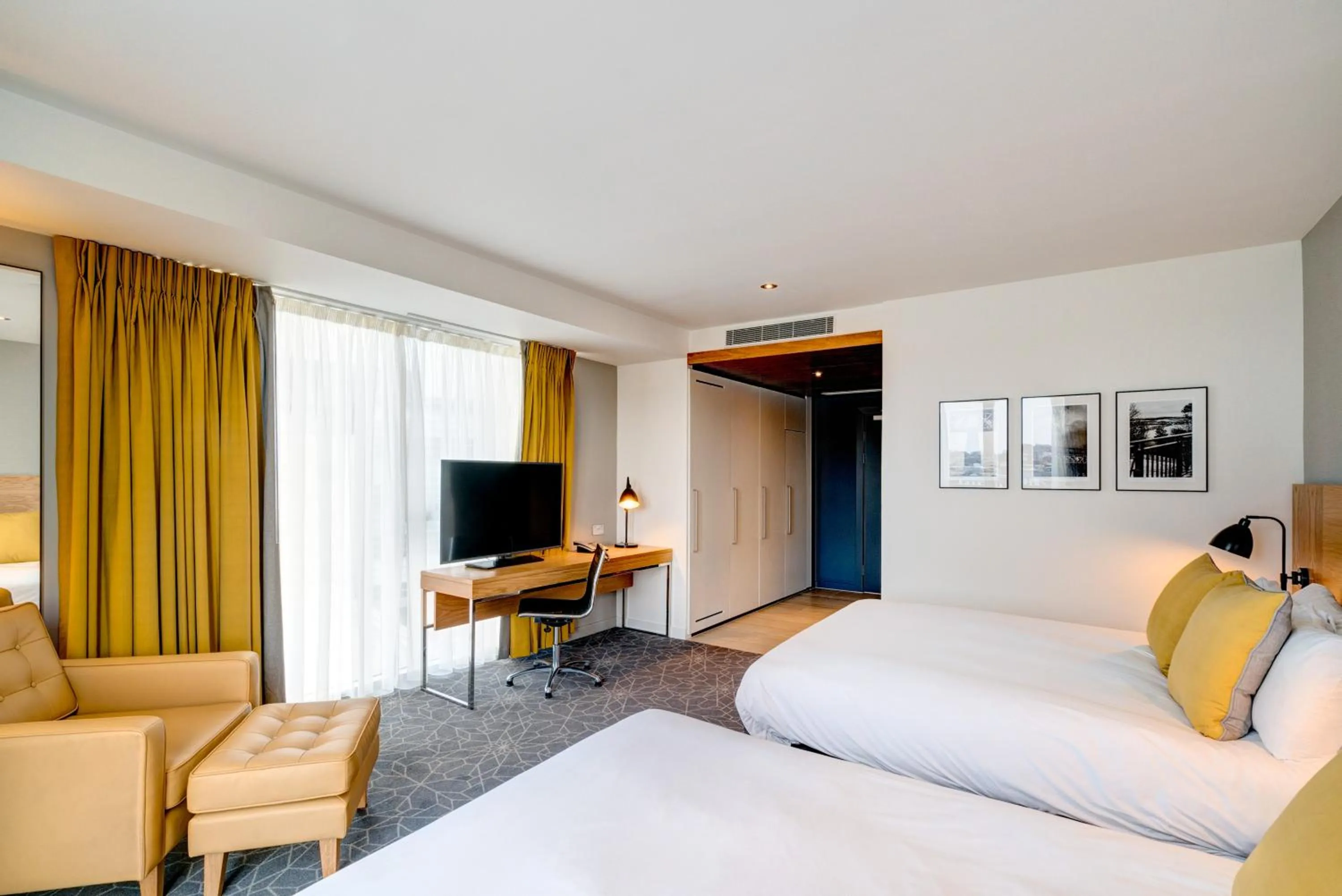 Bed in Apex City Quay Hotel & Spa