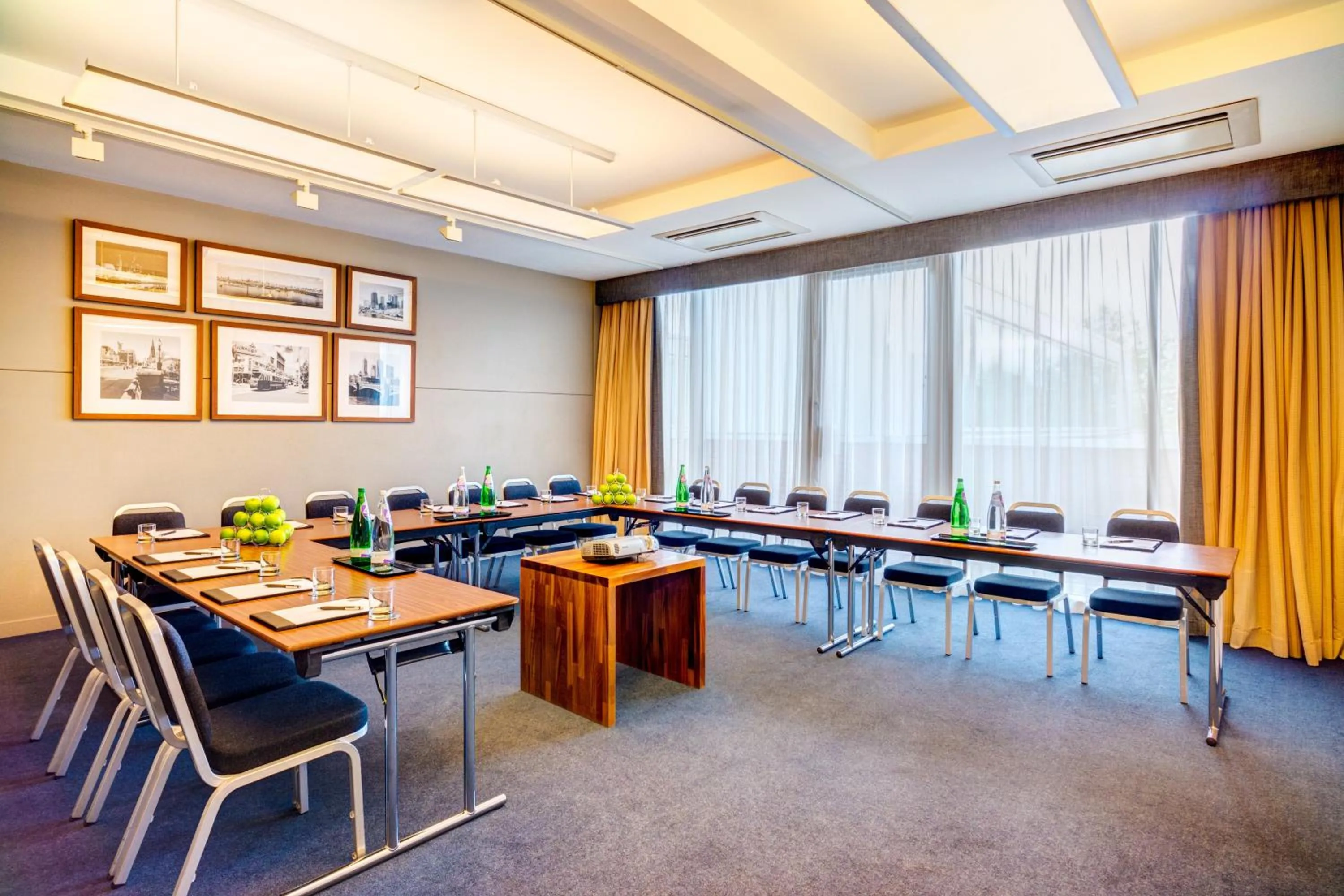 Meeting/conference room in Apex City Quay Hotel & Spa