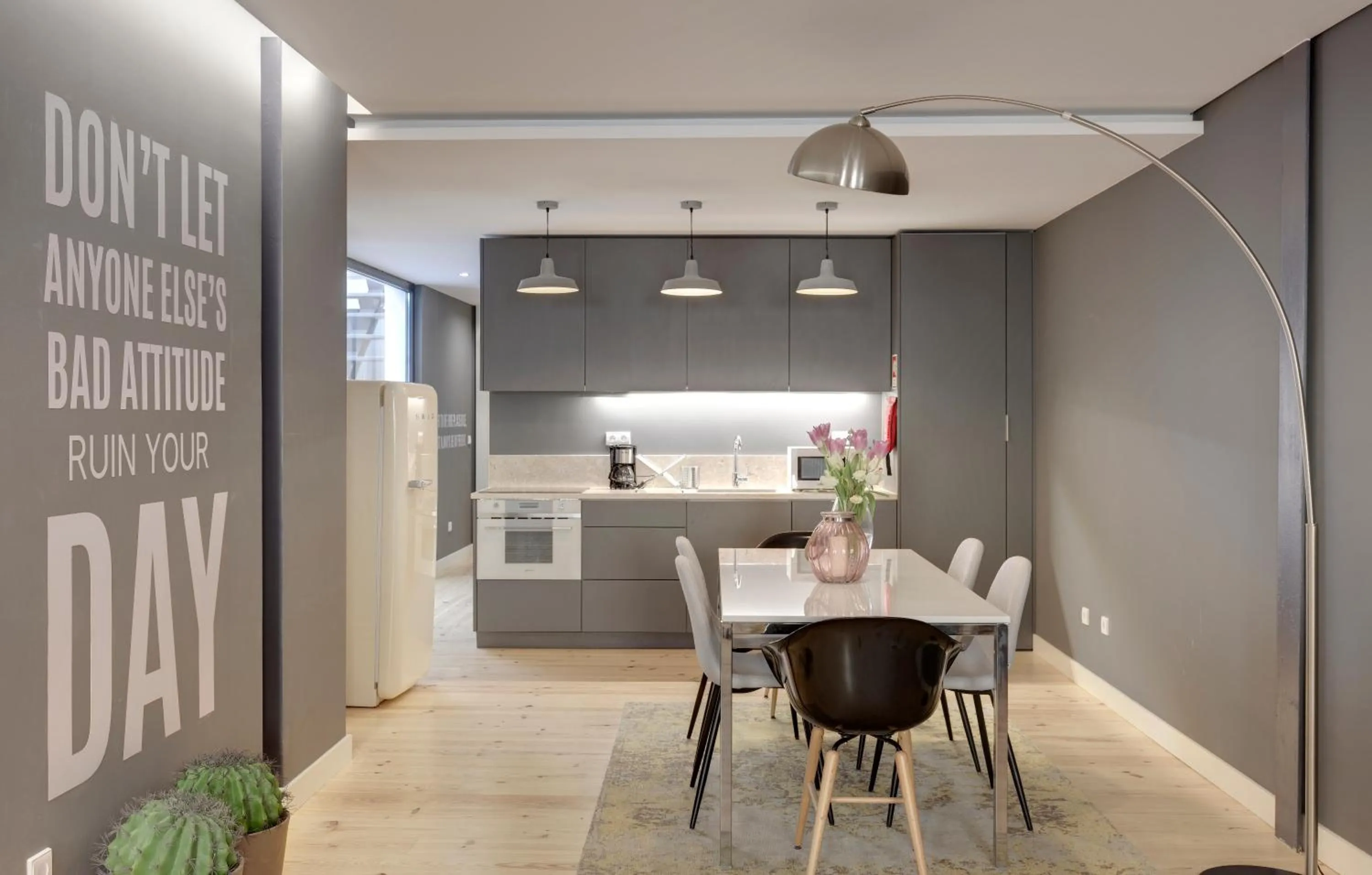 Kitchen or kitchenette in City Stays Bica Apartments