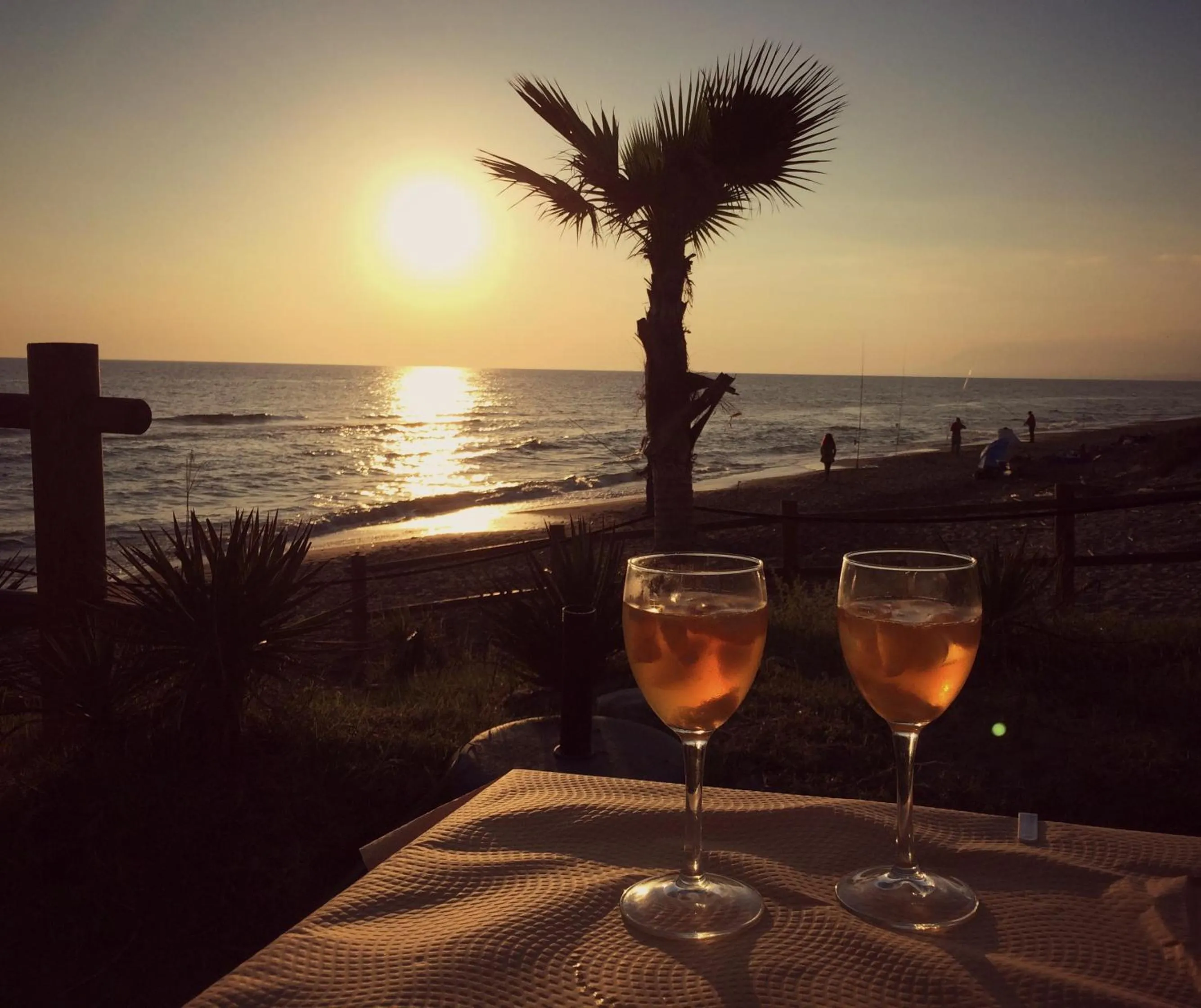 Restaurant/places to eat in Villa Breeze Boutique Guest Rooms, Marbella