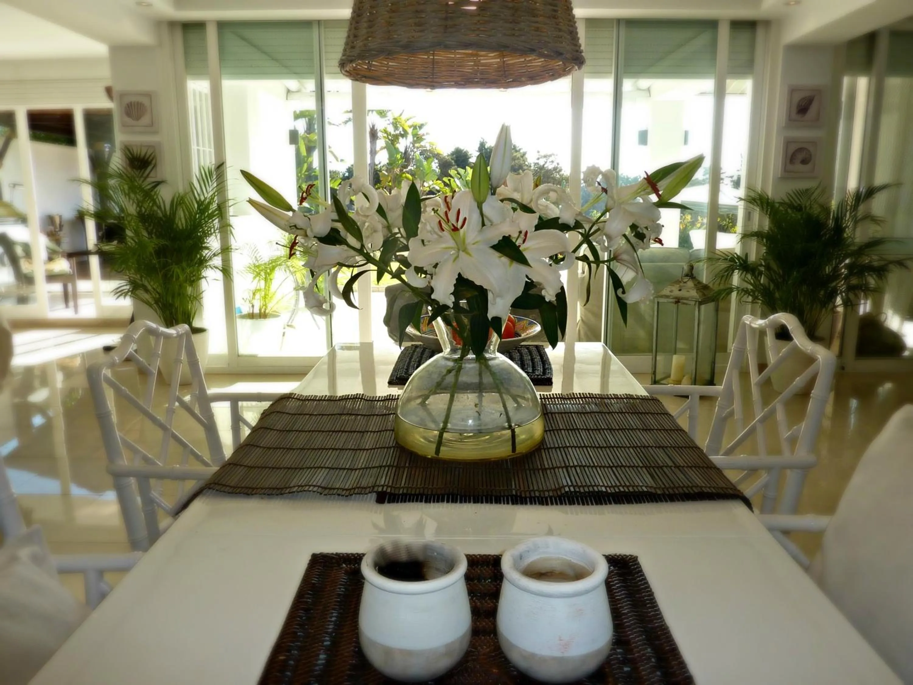 Communal lounge/ TV room in Villa Breeze Boutique Guest Rooms, Marbella