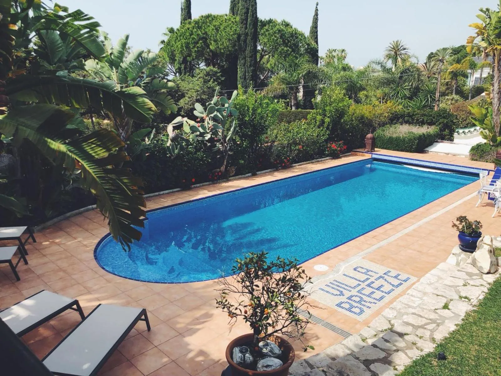 Swimming pool in Villa Breeze Boutique Guest Rooms, Marbella
