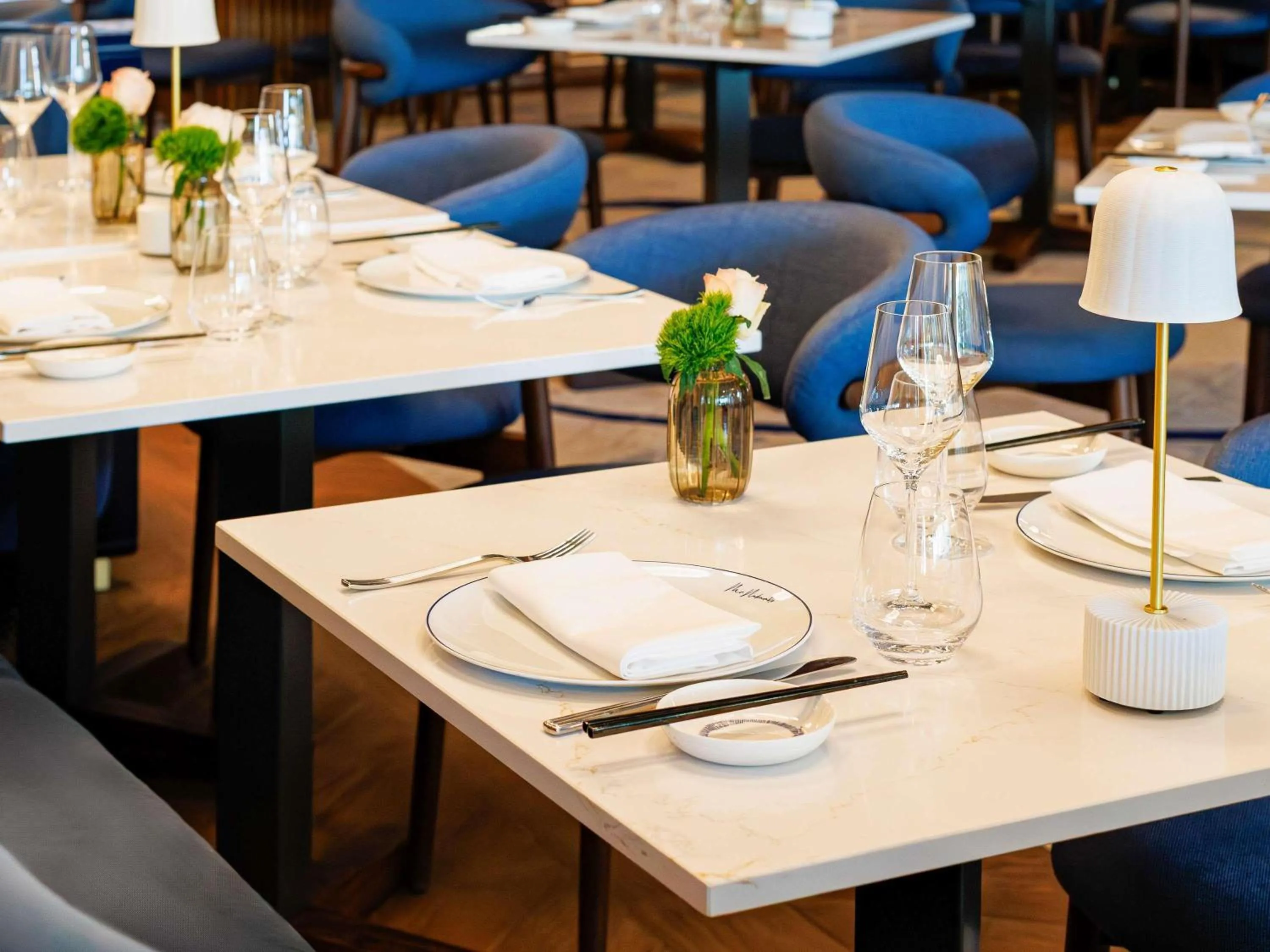 Restaurant/places to eat in Mondrian Cannes