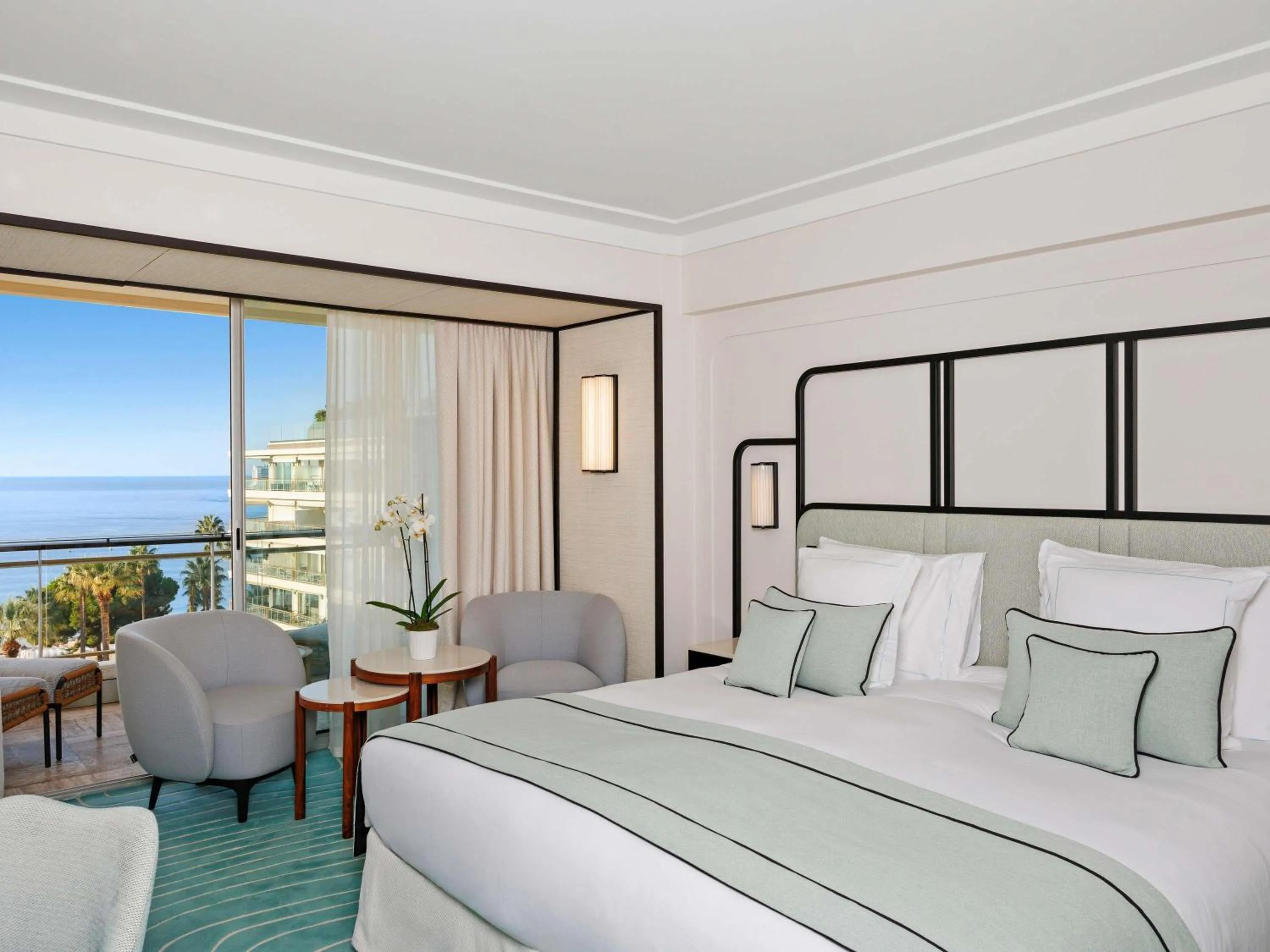 Bedroom, Bed in Mondrian Cannes