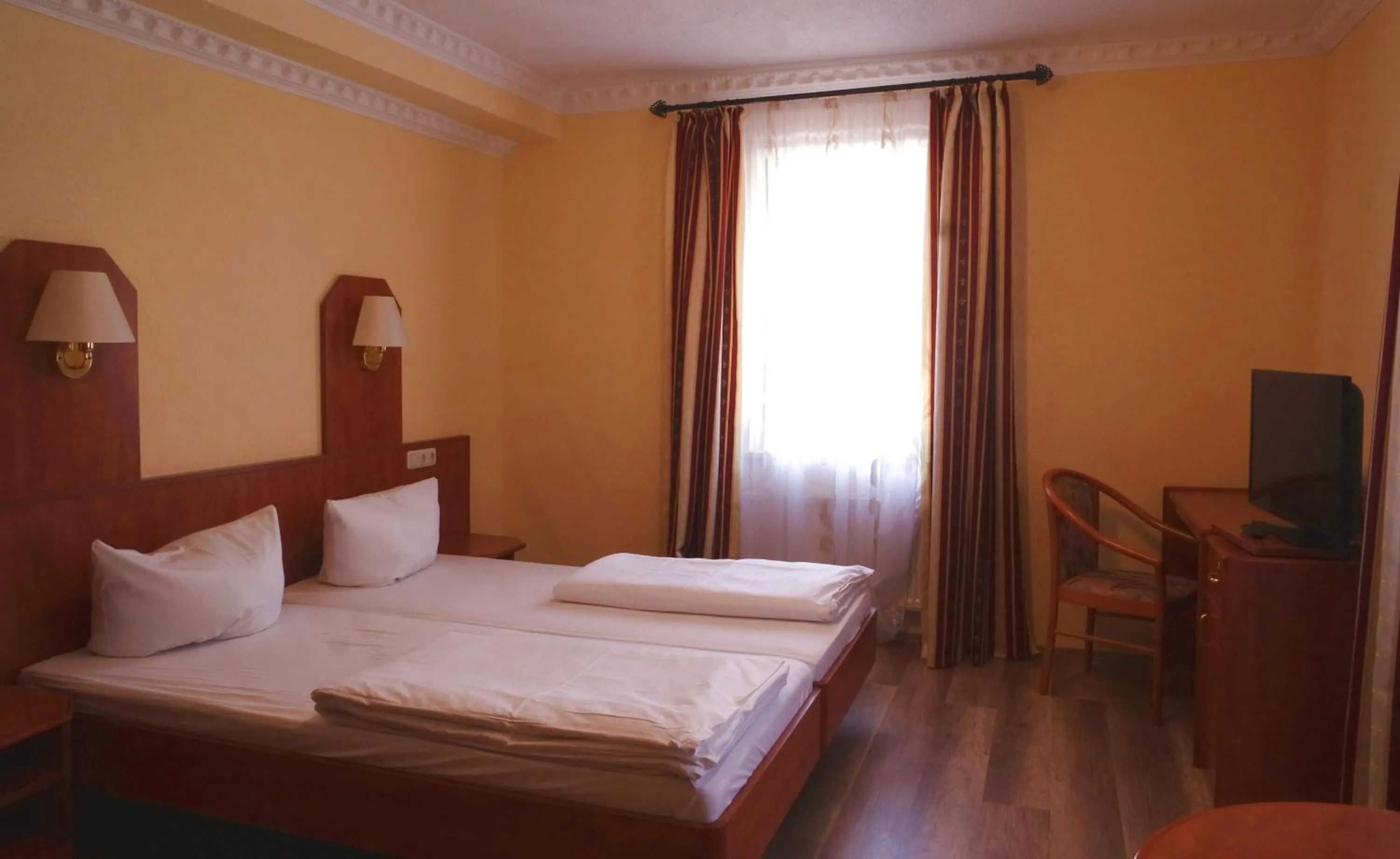 Photo of the whole room in Gaststätte Schwenksaal