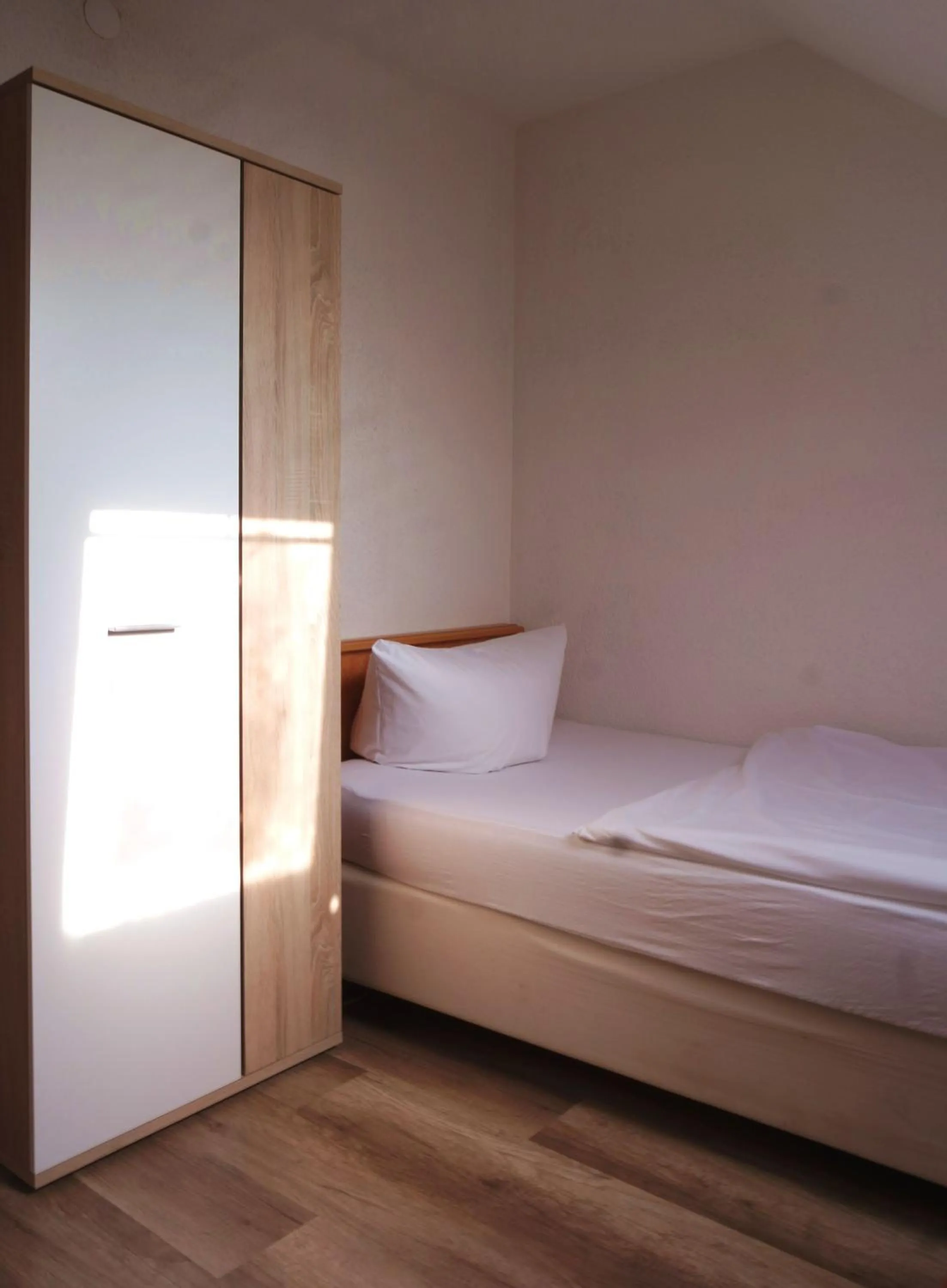 Photo of the whole room in Gaststätte Schwenksaal