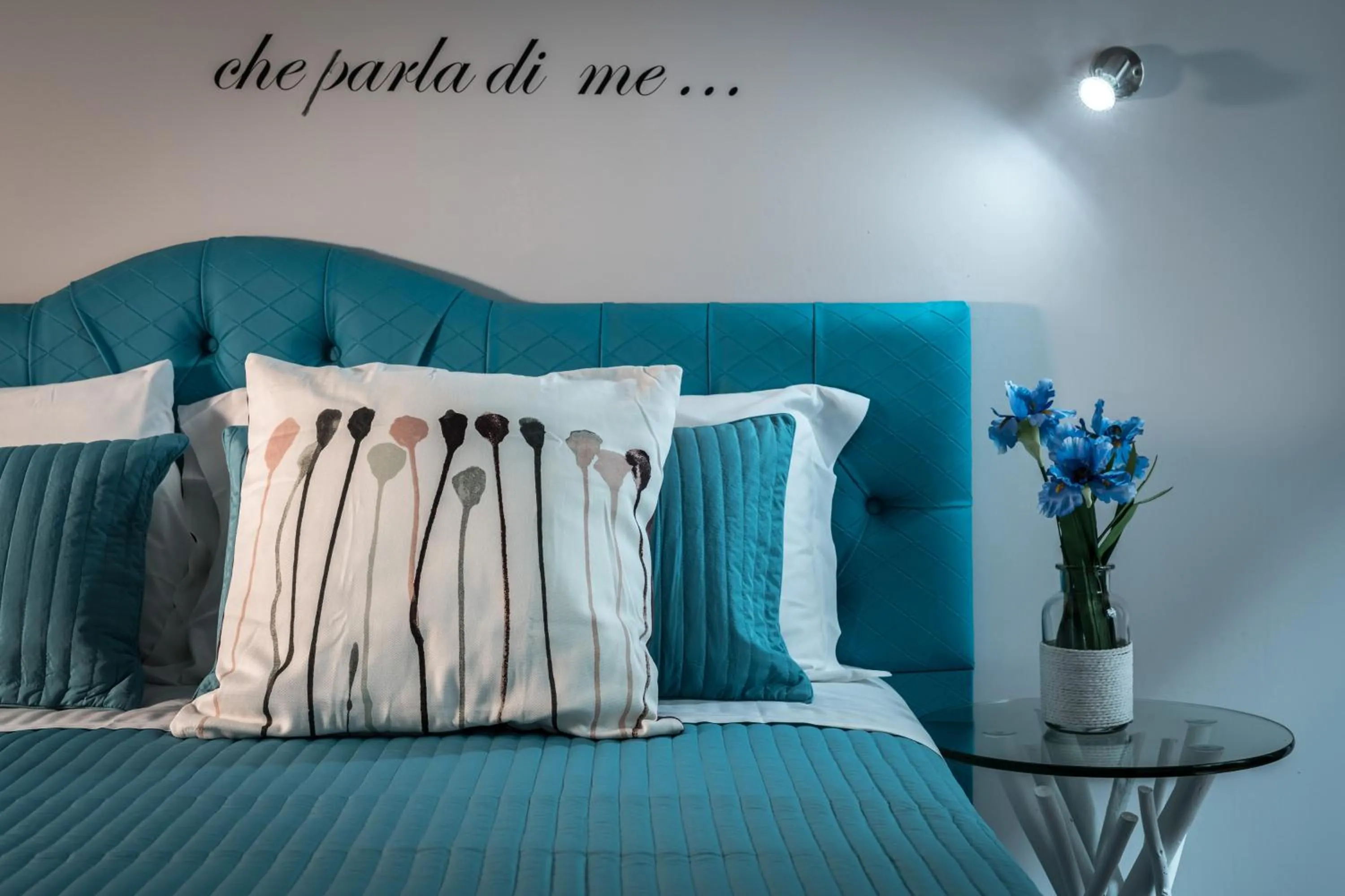 Decorative detail, Bed in Fior di Loto Sweetness