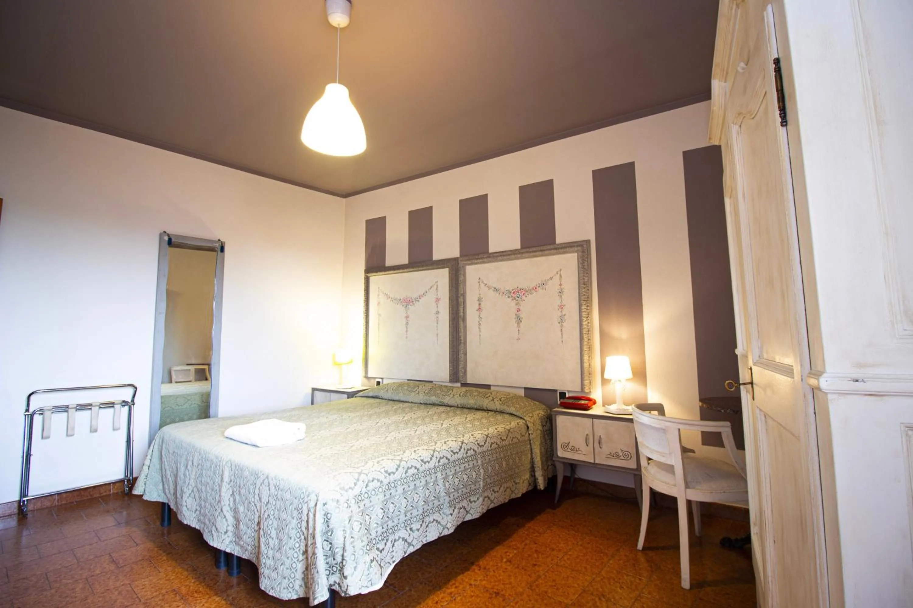 Photo of the whole room in Hotel PRime