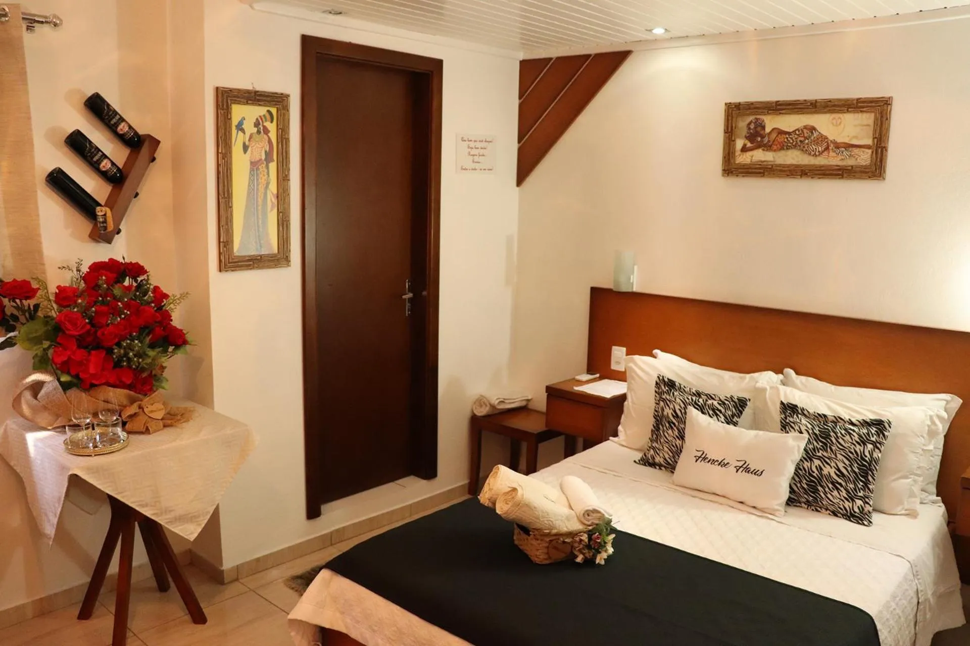 Photo of the whole room, Bed in Pousada Hencke Haus