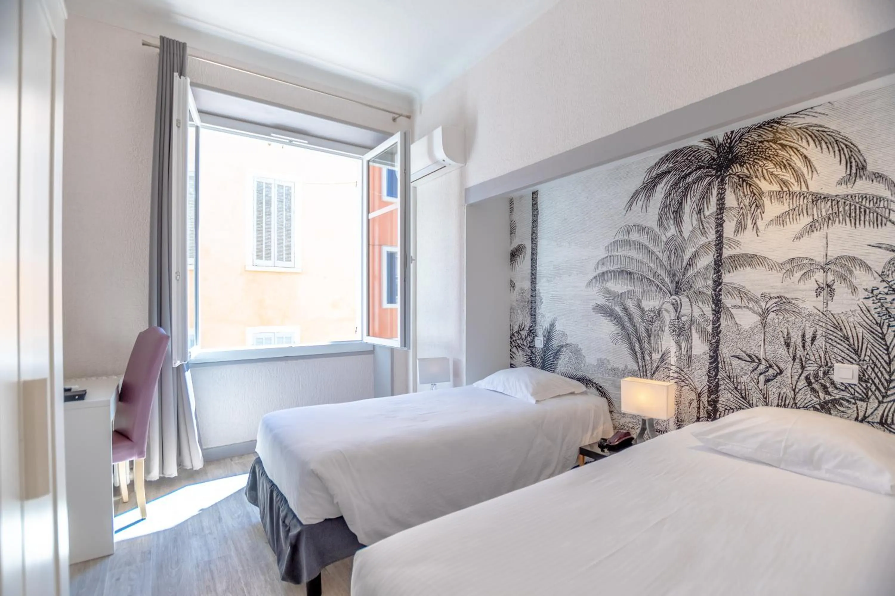 Photo of the whole room, Bed in Hotel Les Palmiers