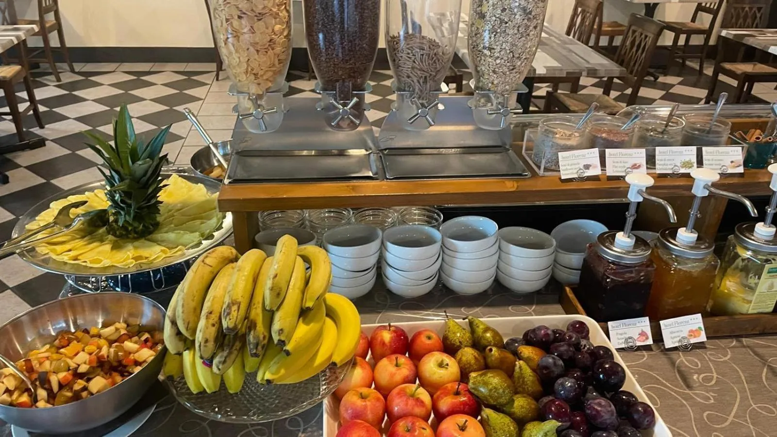 Restaurant/places to eat in Hotel Florenz