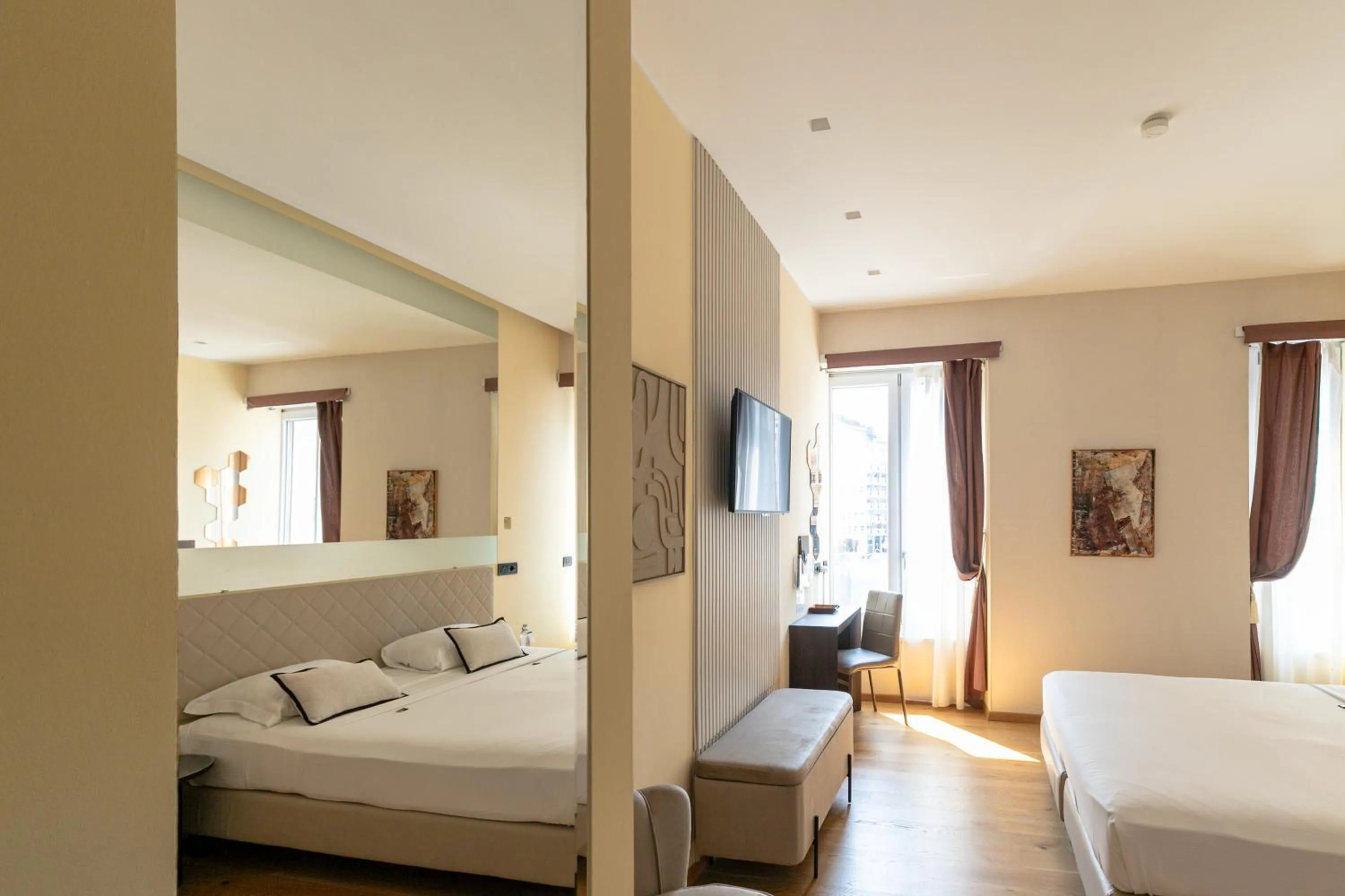 TV and multimedia, Bed in AH - Fashion District