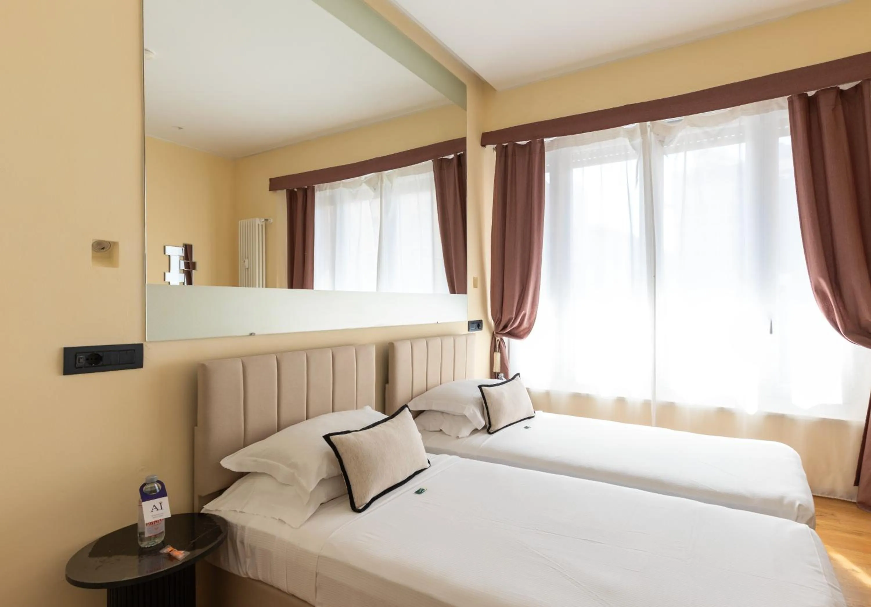 Bedroom, Bed in AH - Fashion District