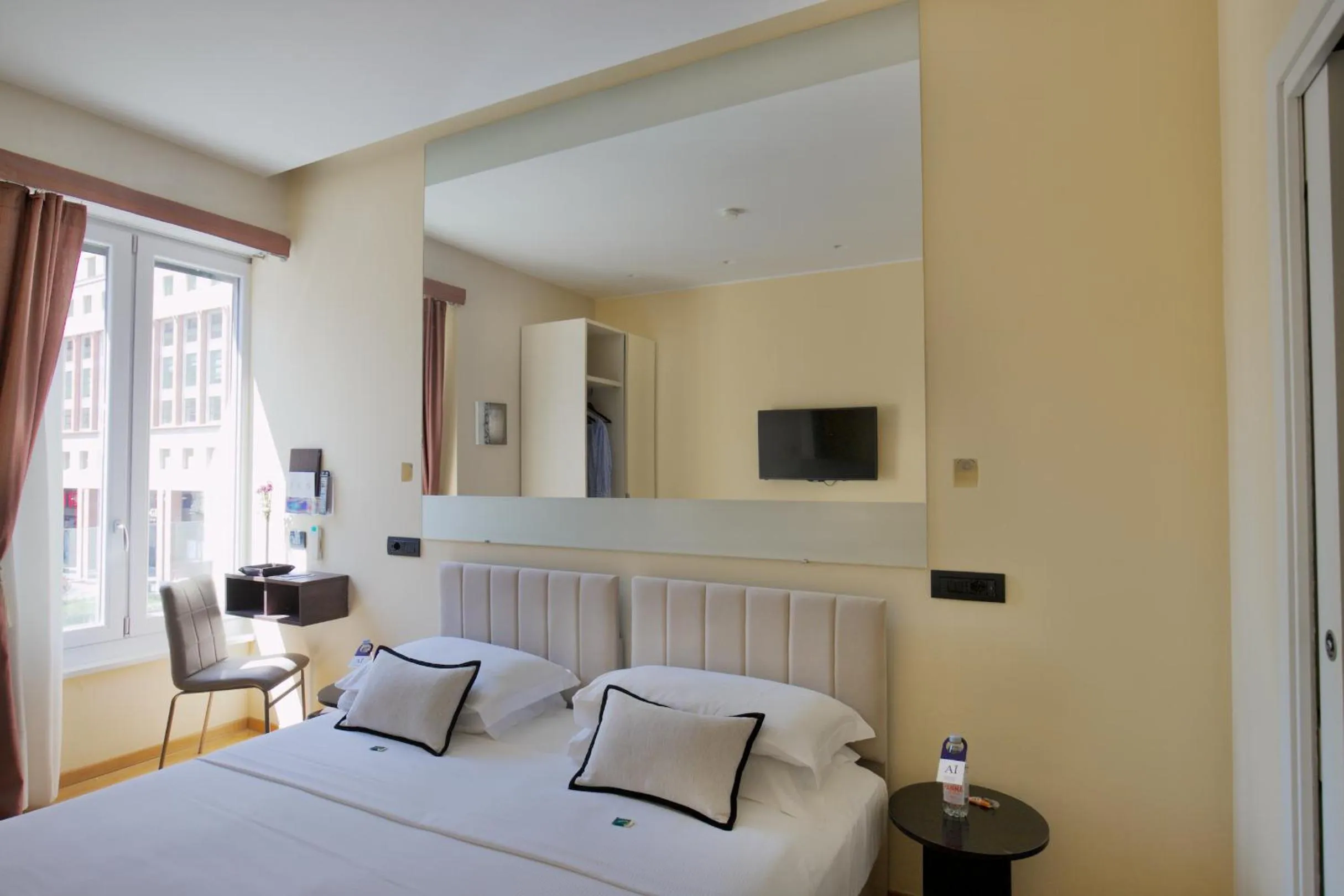 Bed in AH - Fashion District