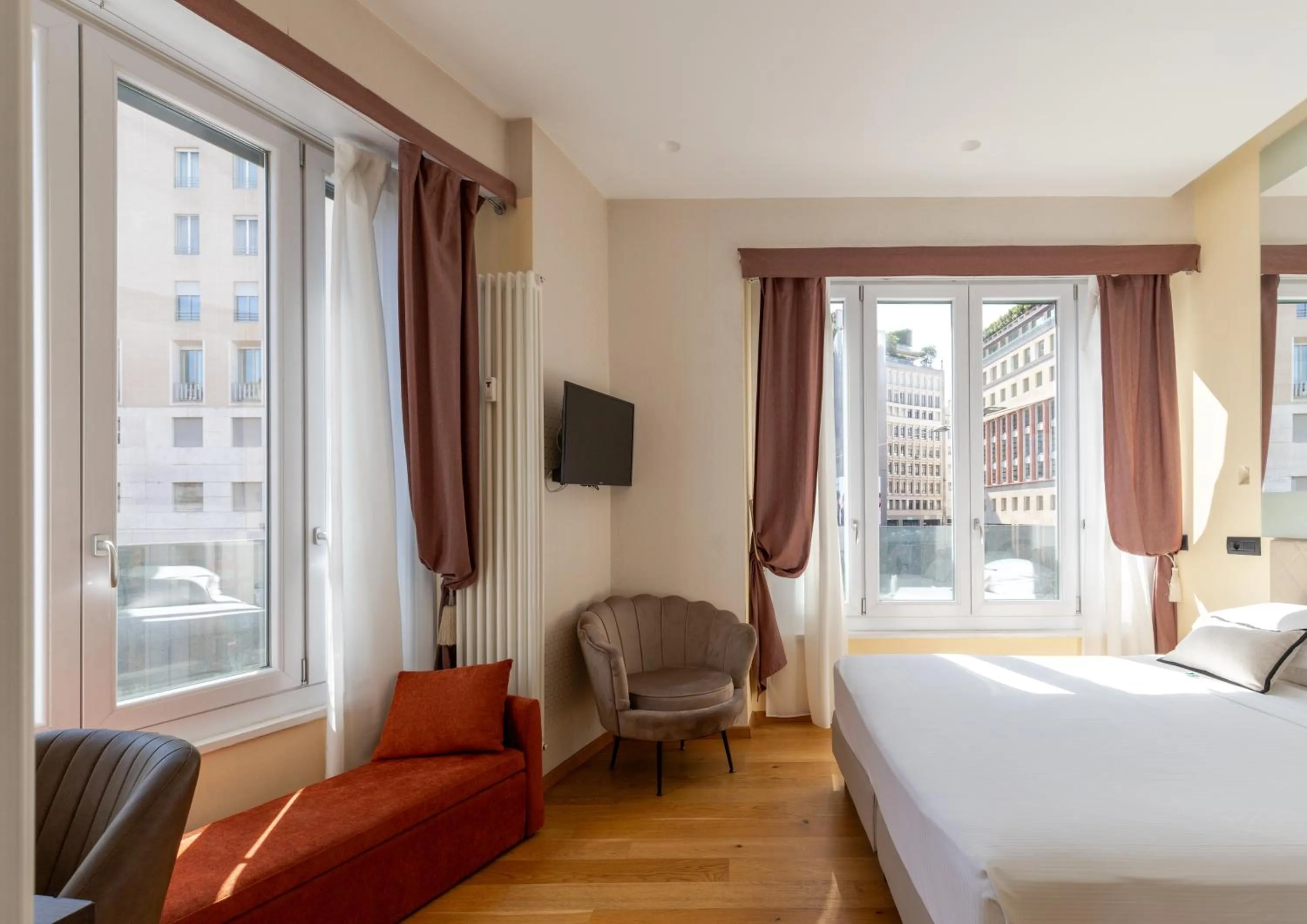 Bed in AH - Fashion District