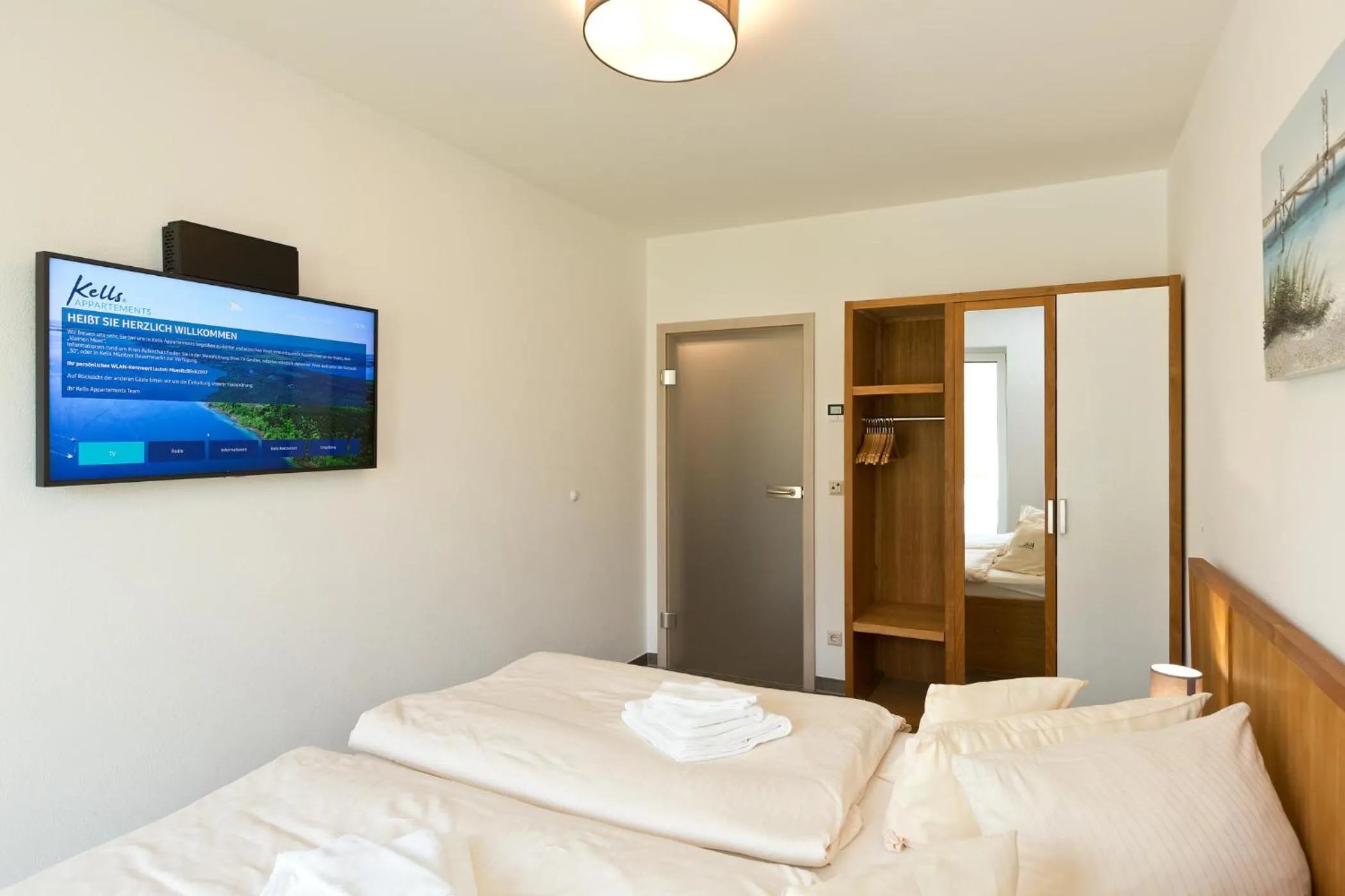TV and multimedia, Bed in Kells Appartements