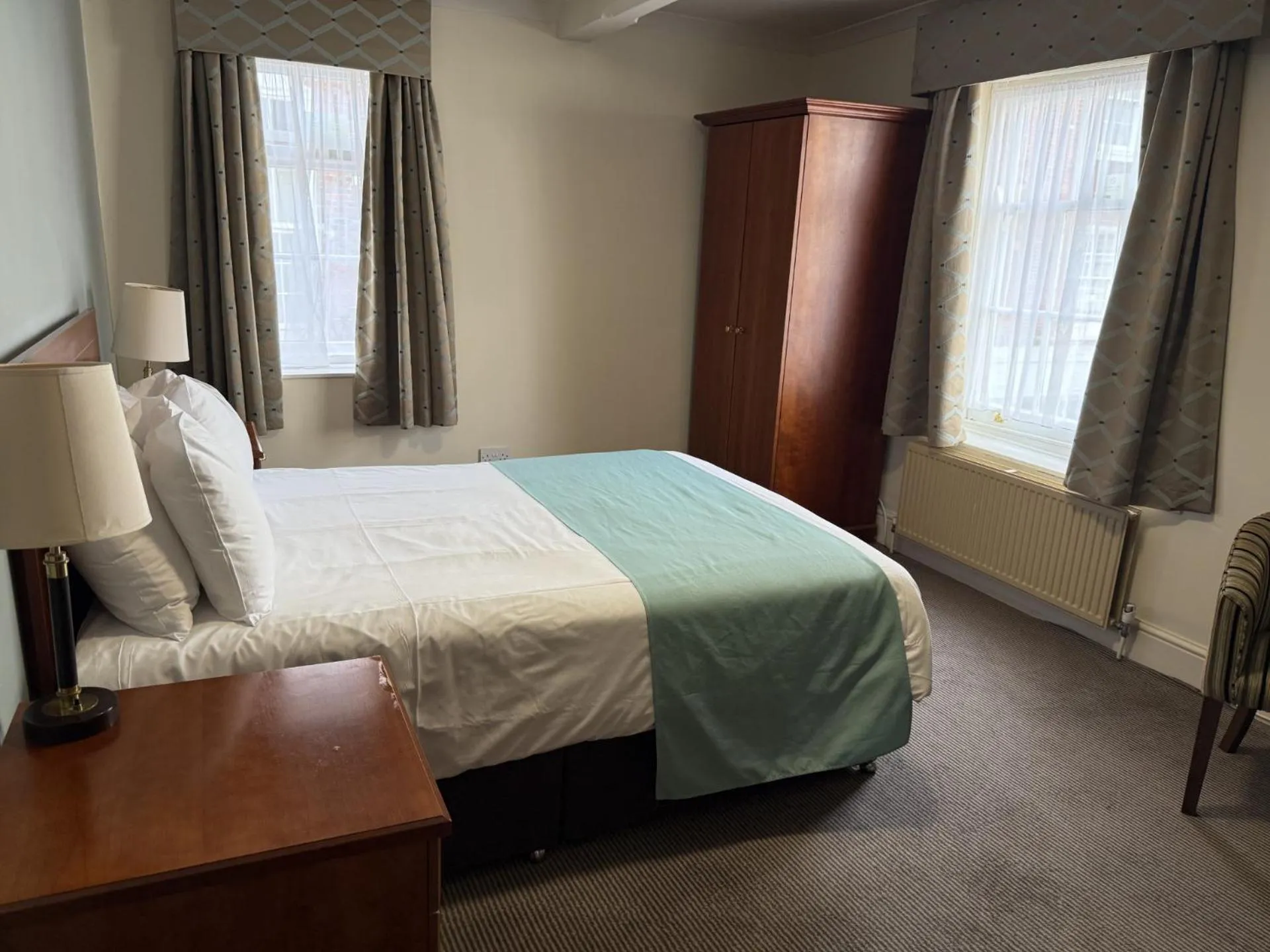 Bedroom, Bed in Red Lion Hotel by Greene King Inns