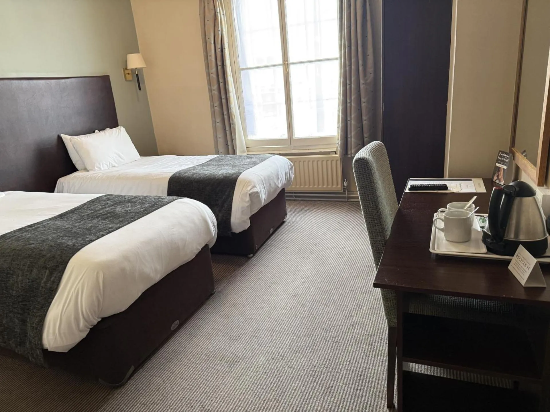 Bedroom, Bed in Red Lion Hotel by Greene King Inns