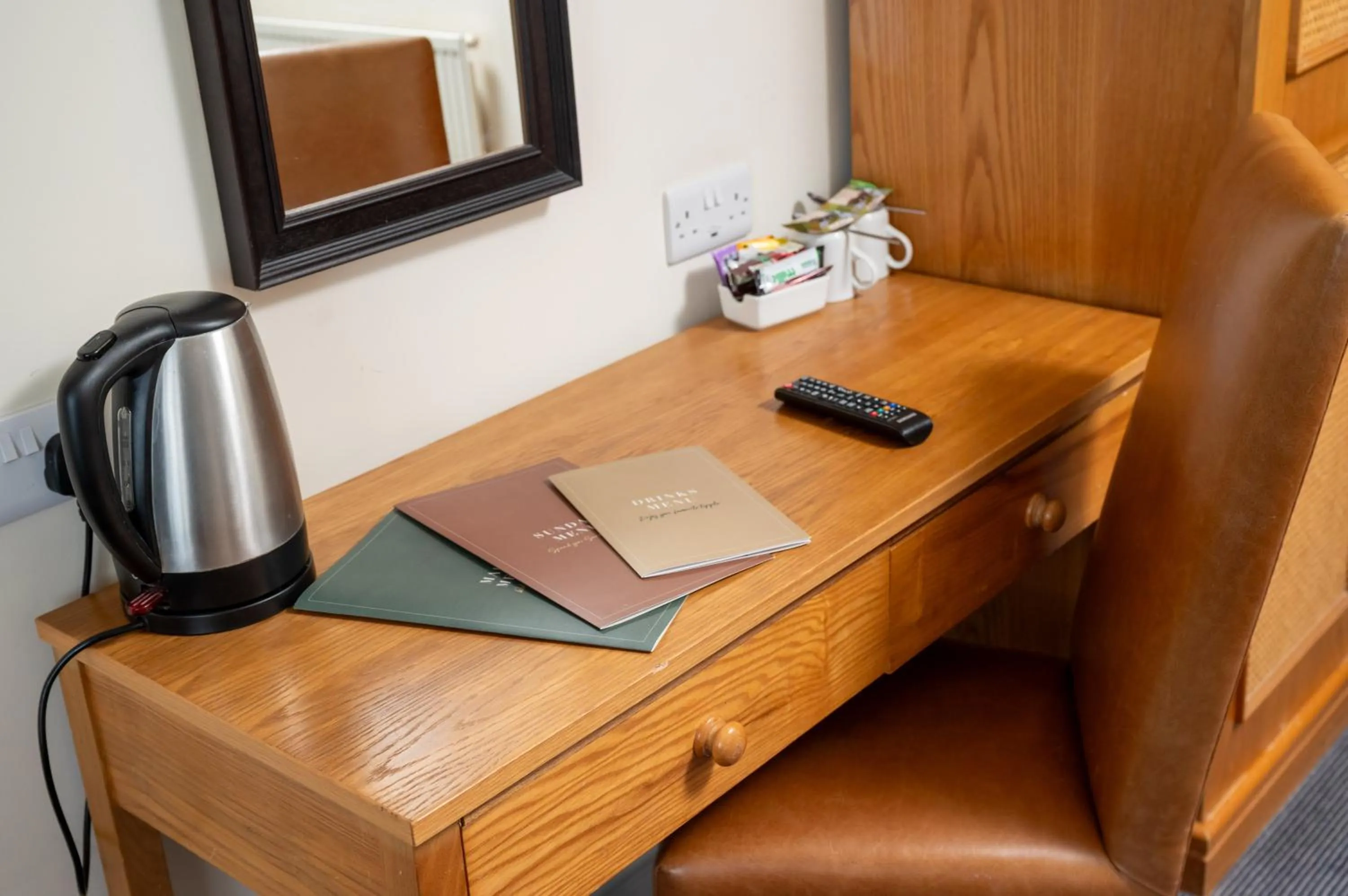 Coffee/tea facilities in St Leonards Hotel by Greene King Inns