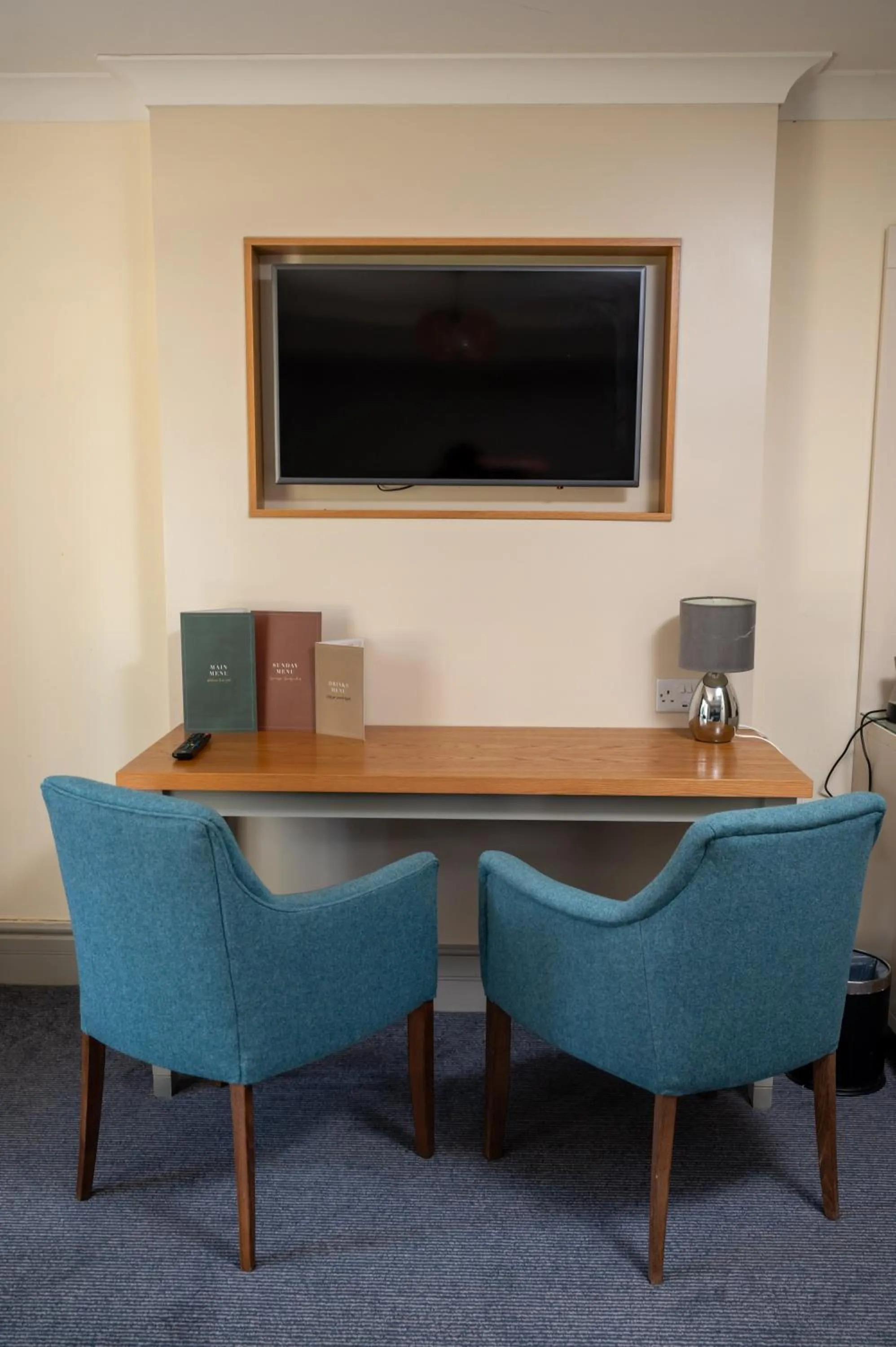 Seating area in St Leonards Hotel by Greene King Inns