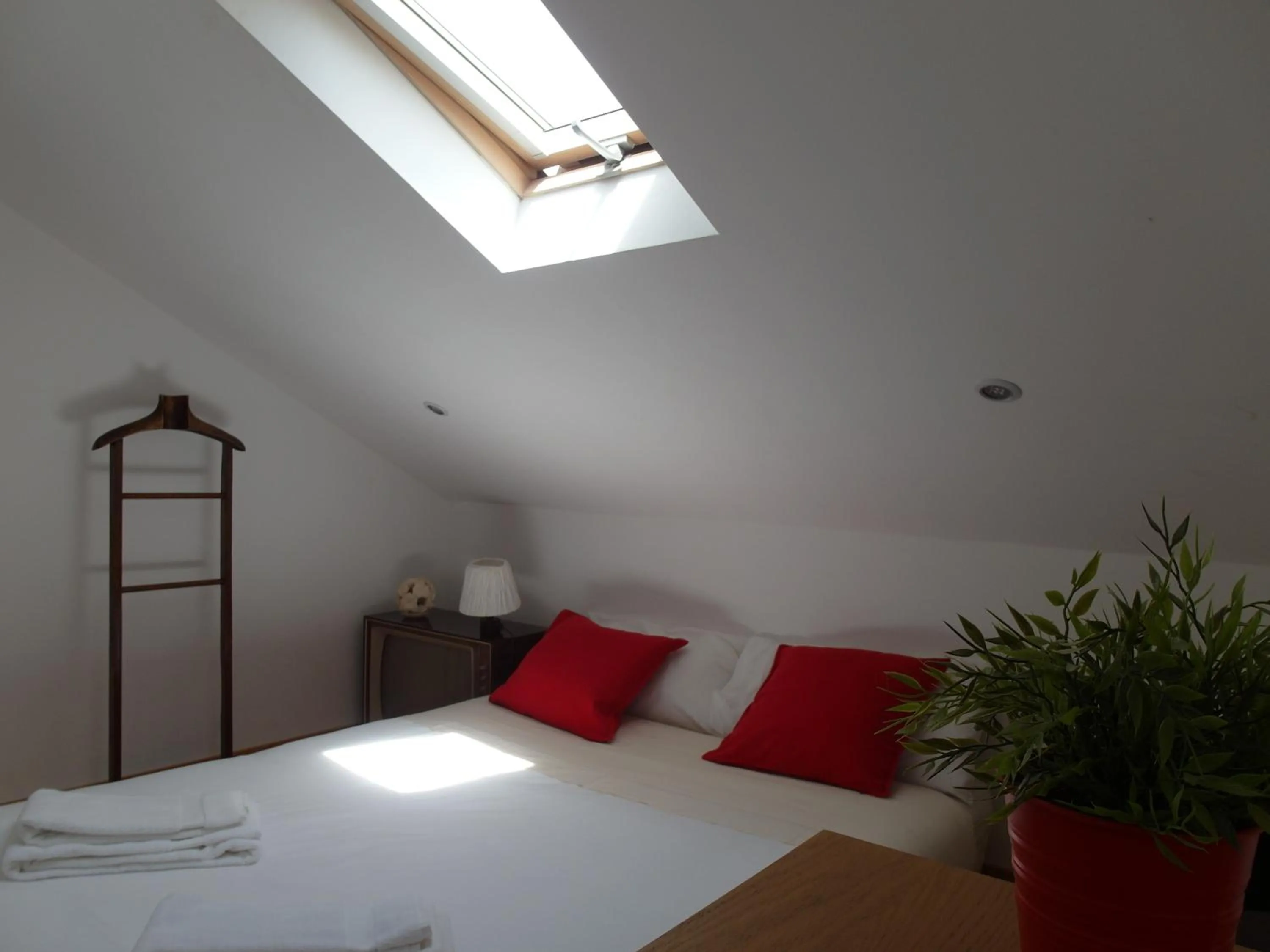 Bed in SantoSweethome 1