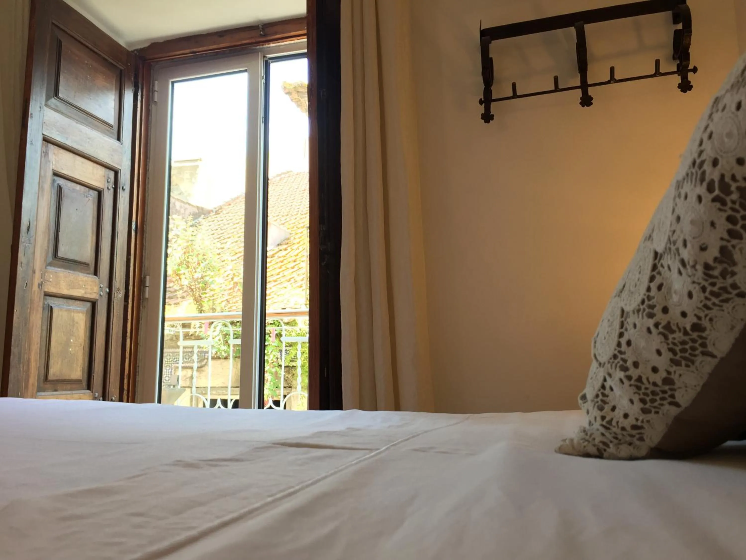 Bed in SantoSweethome 1