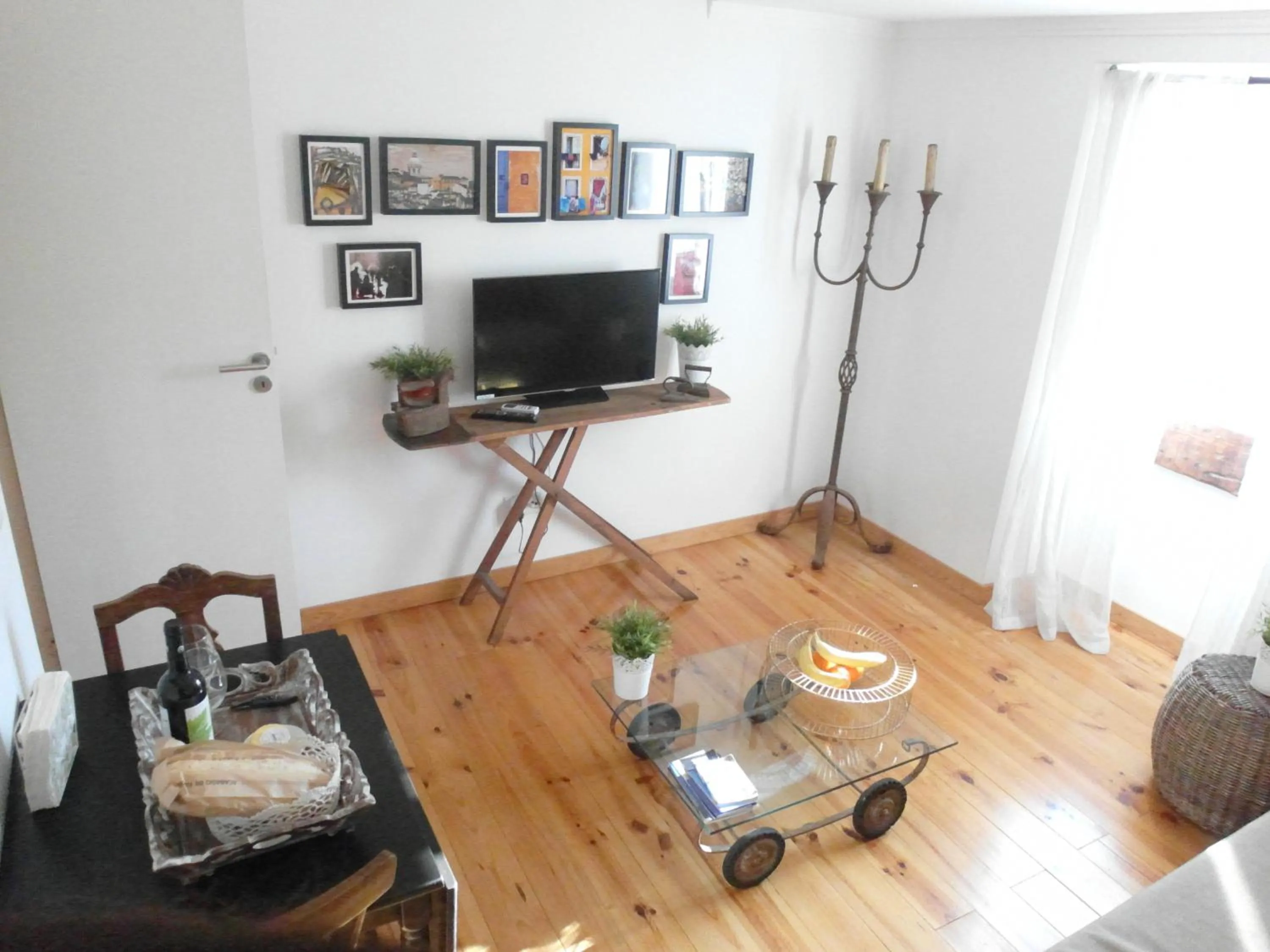 Living room in SantoSweethome 1