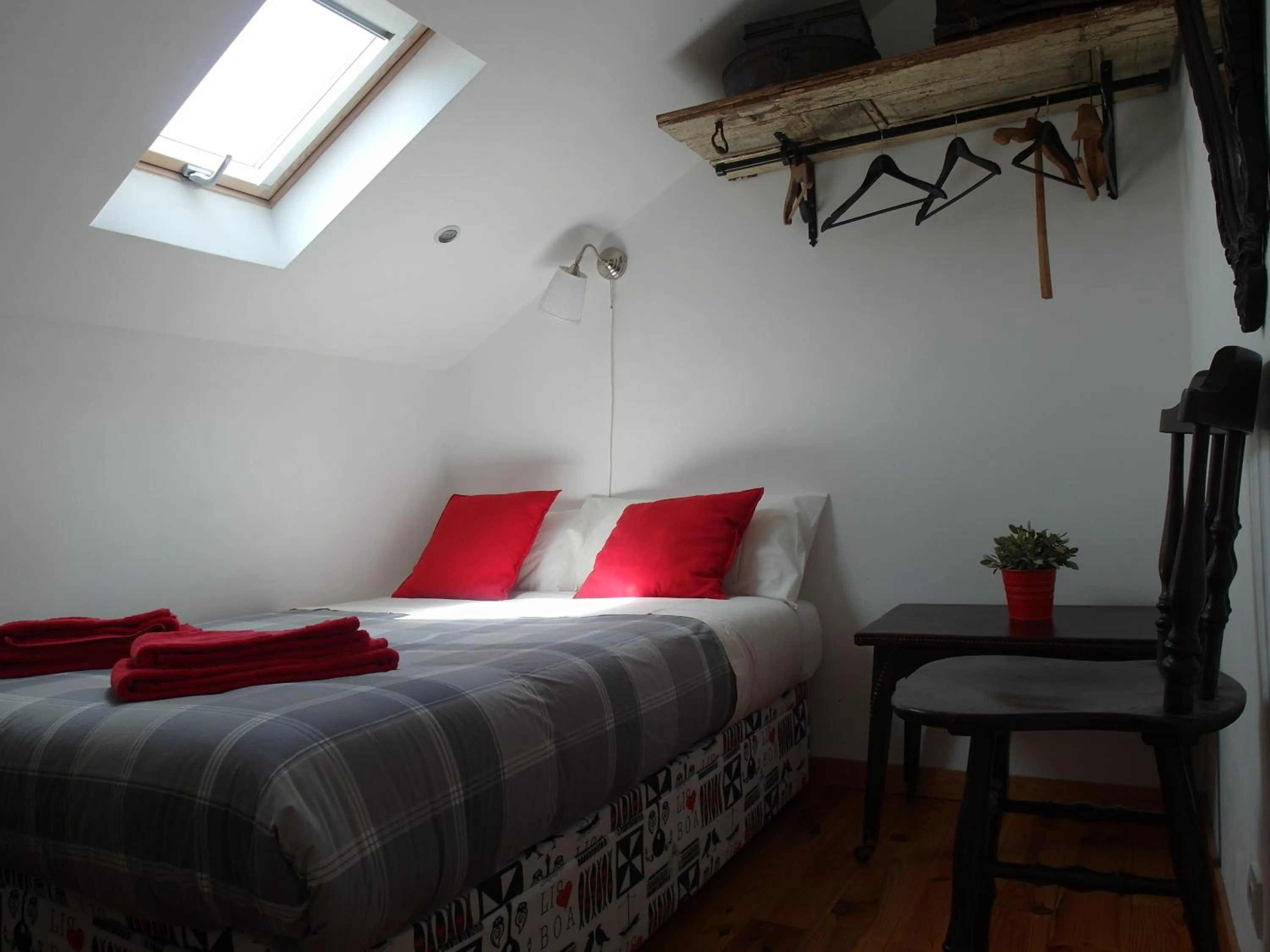 Bed in SantoSweethome 1