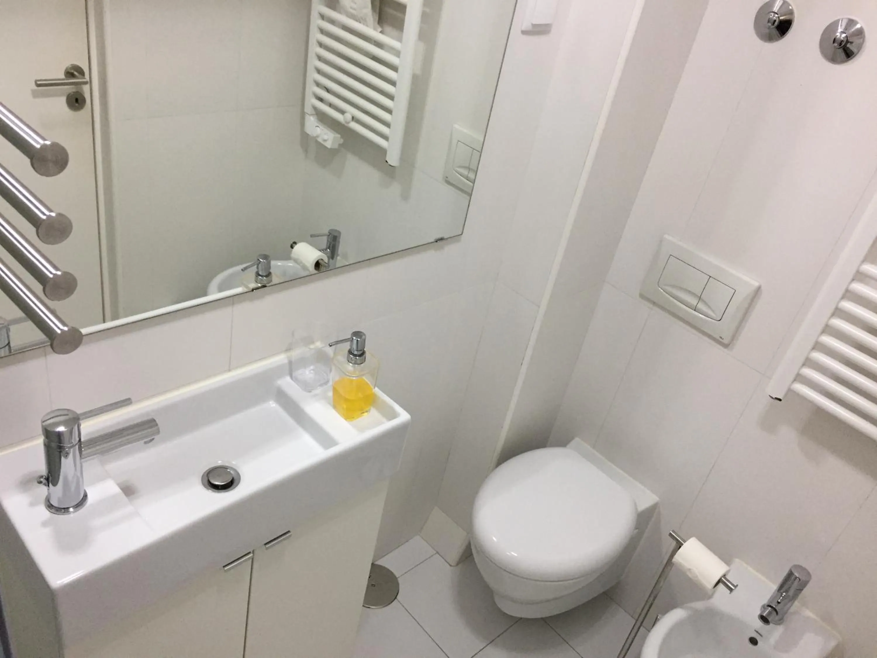 Bathroom in SantoSweethome 1