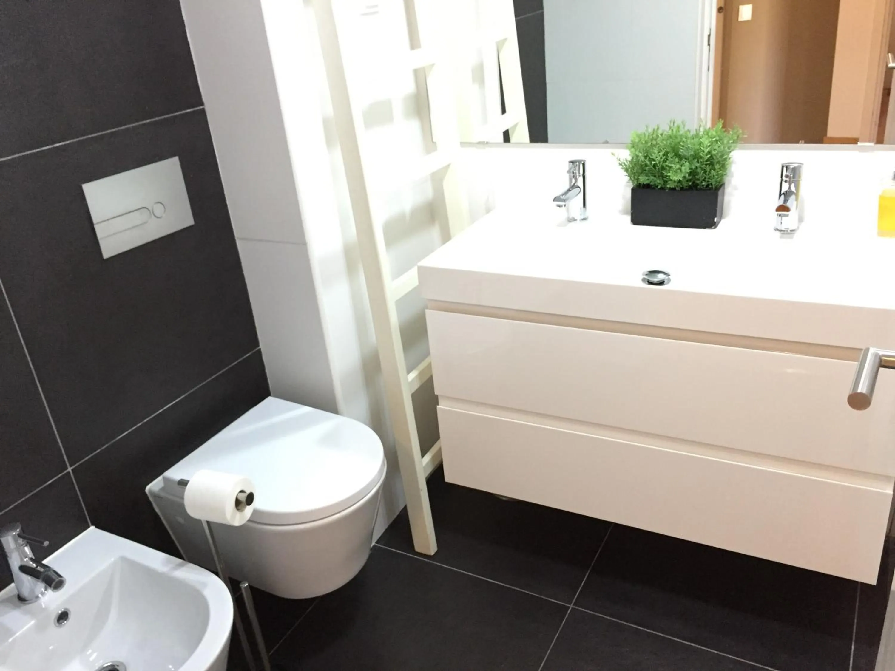 Bathroom in SantoSweethome 1