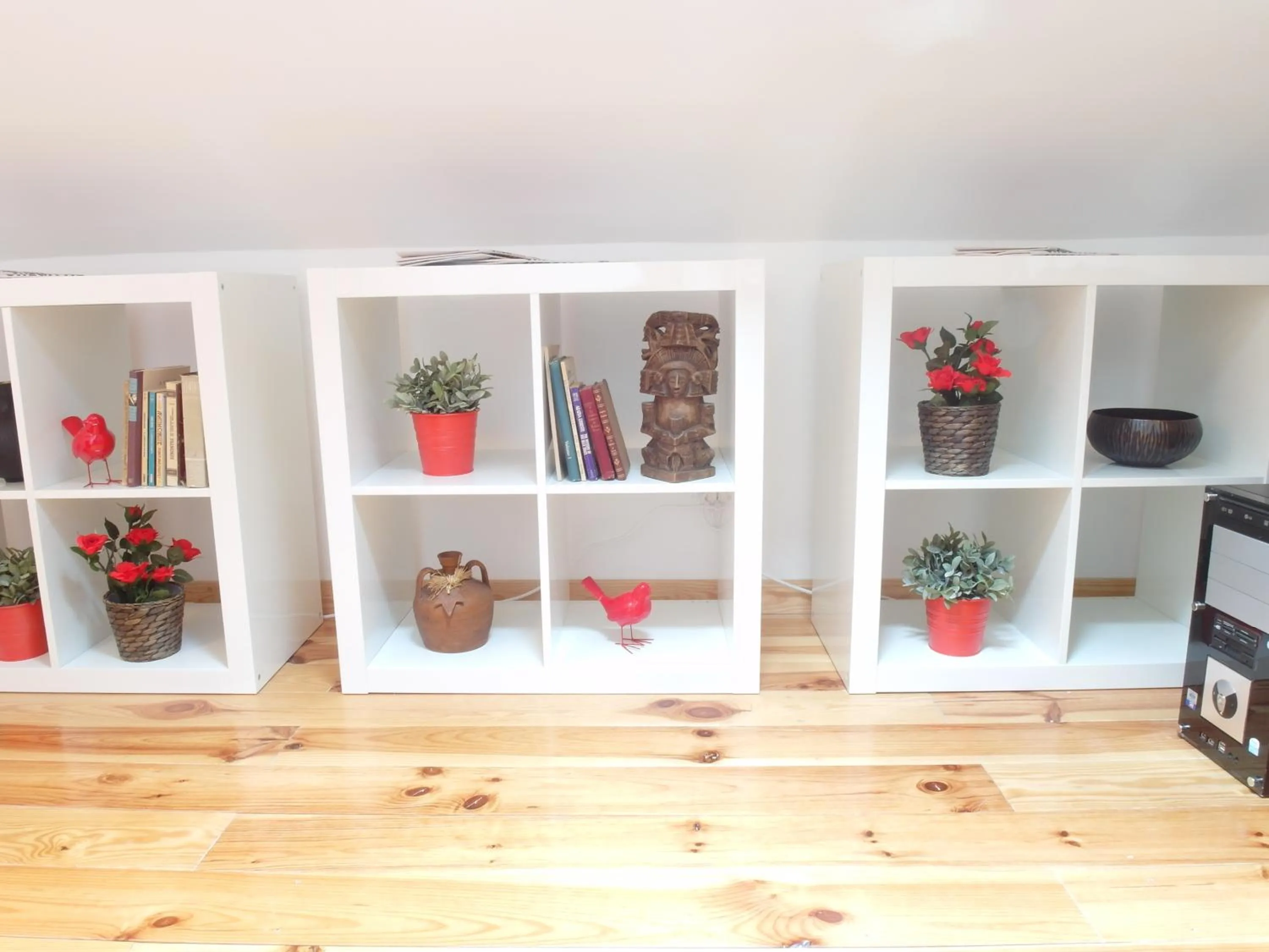 Decorative detail in SantoSweethome 1