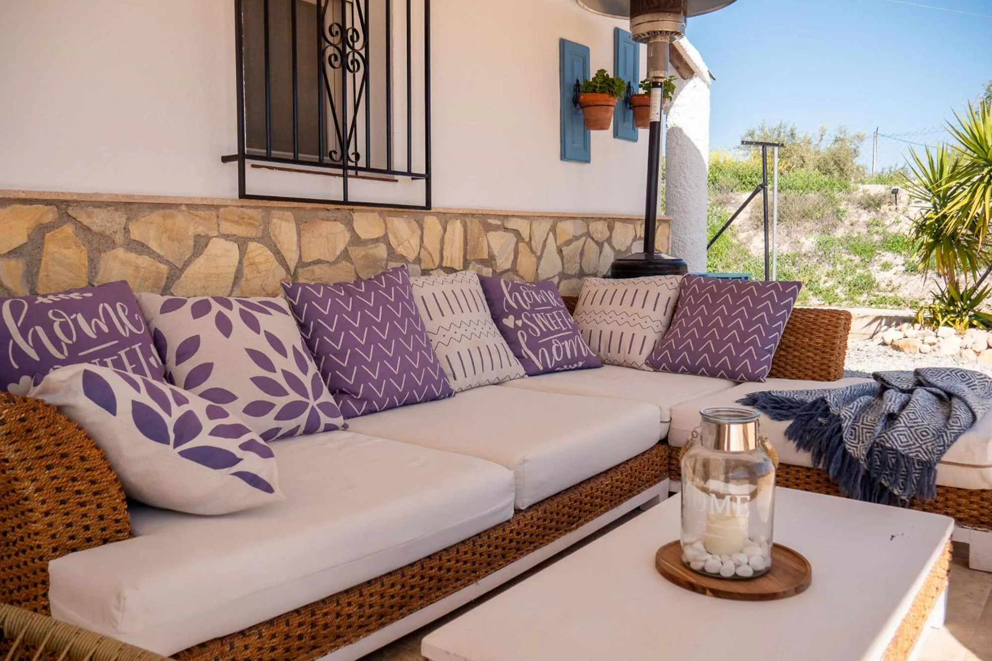 Lounge or bar in B&B Casa Luna Vélez Blanco