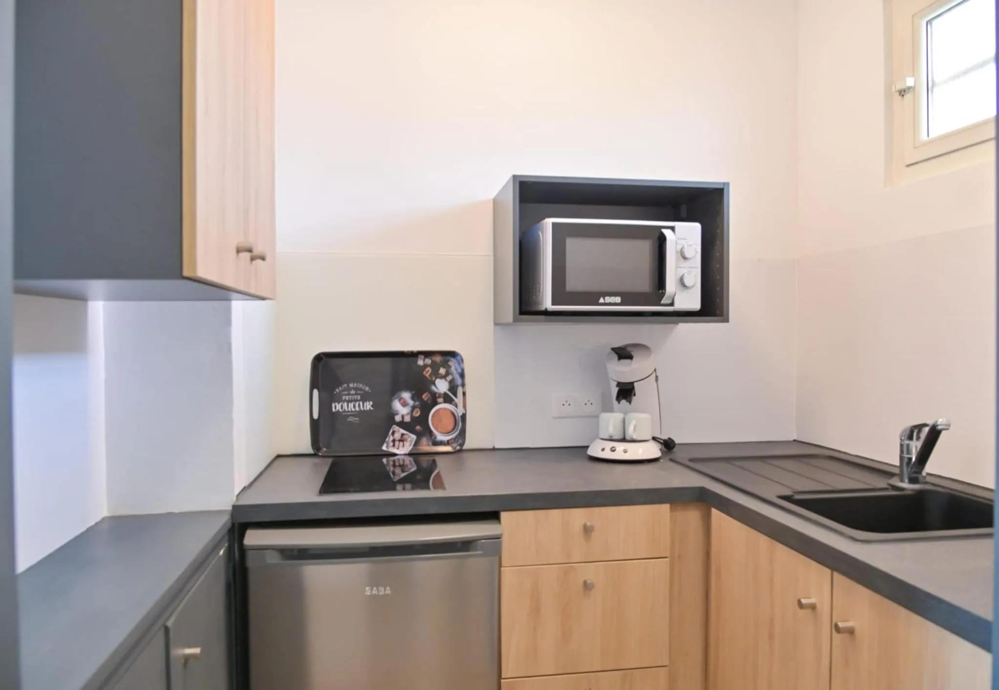 Kitchen or kitchenette in MOTEL ASCOT - Hotel & Appartements