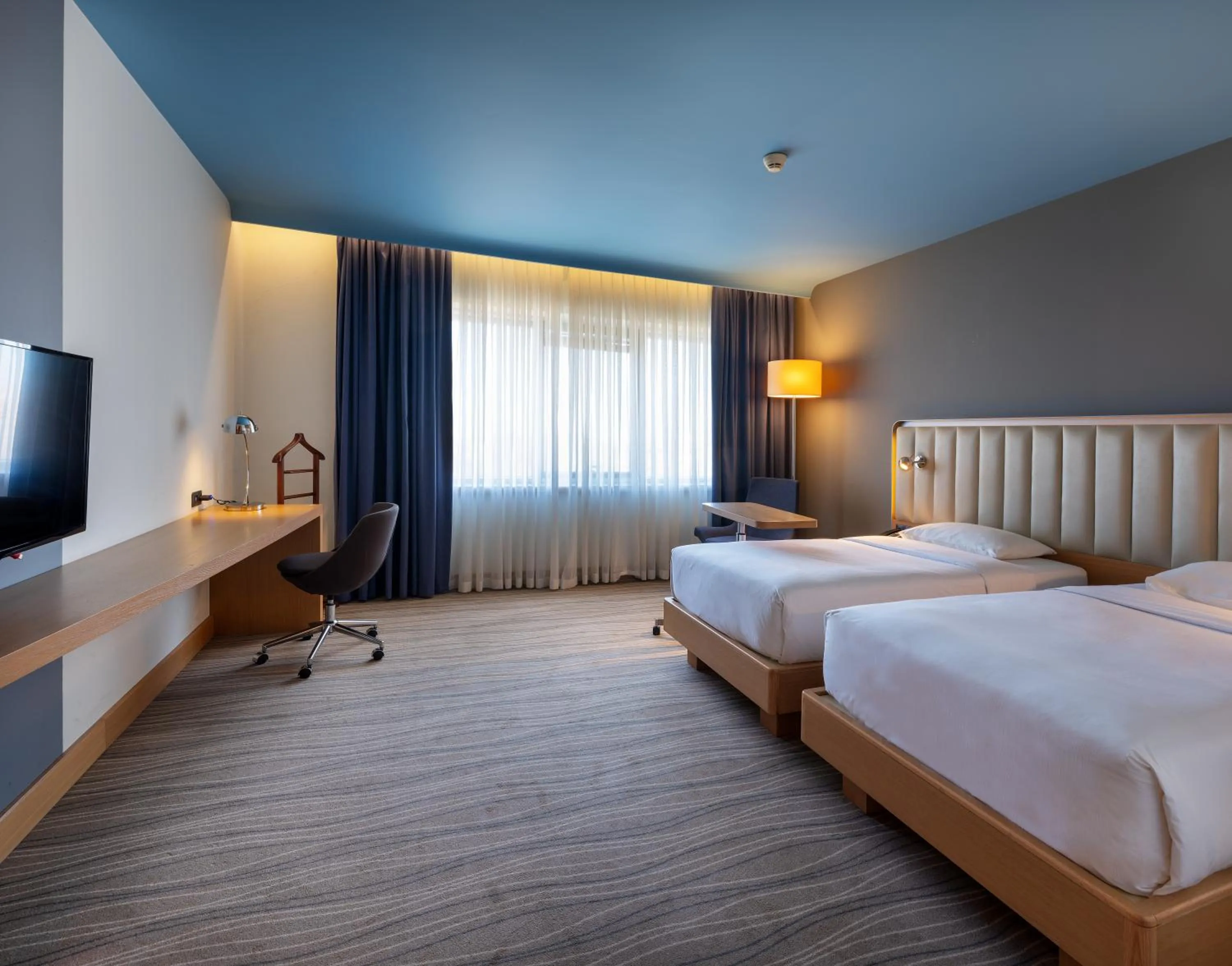 Property building, Bed in Park Inn by Radisson Samsun