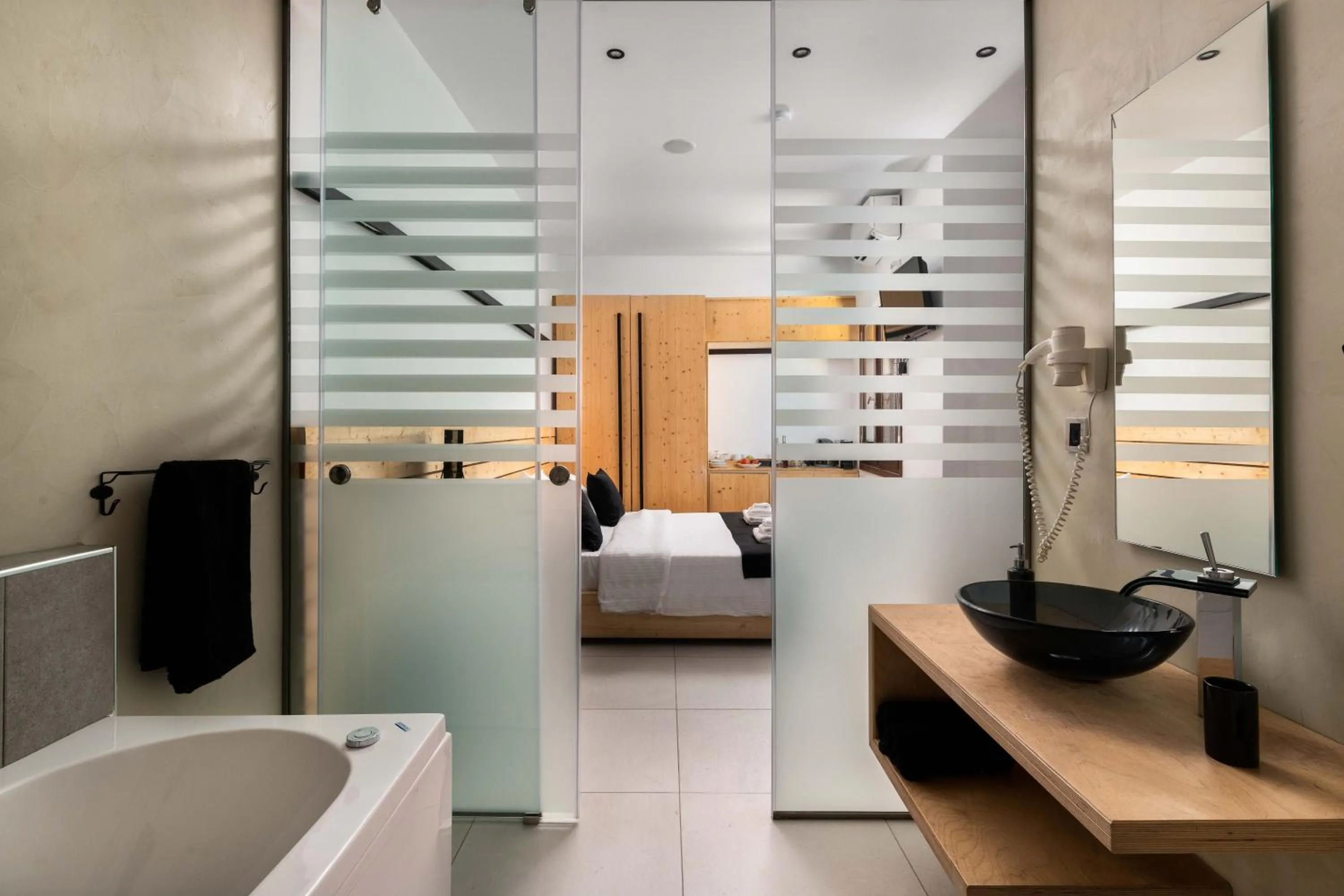 Bathroom, Bed in Old Town Senses Boutique Hotel