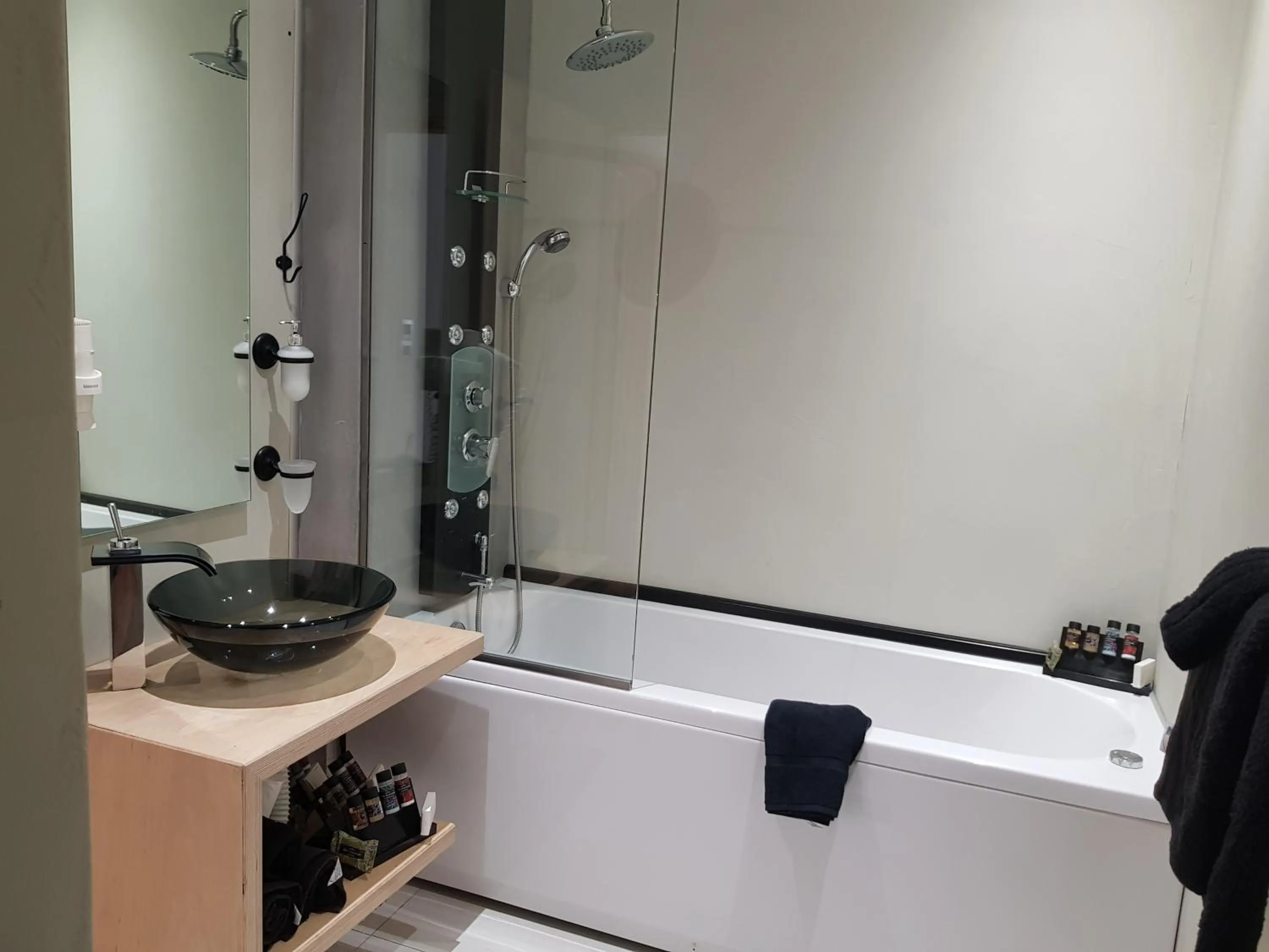 Hot Tub in Old Town Senses Boutique Hotel