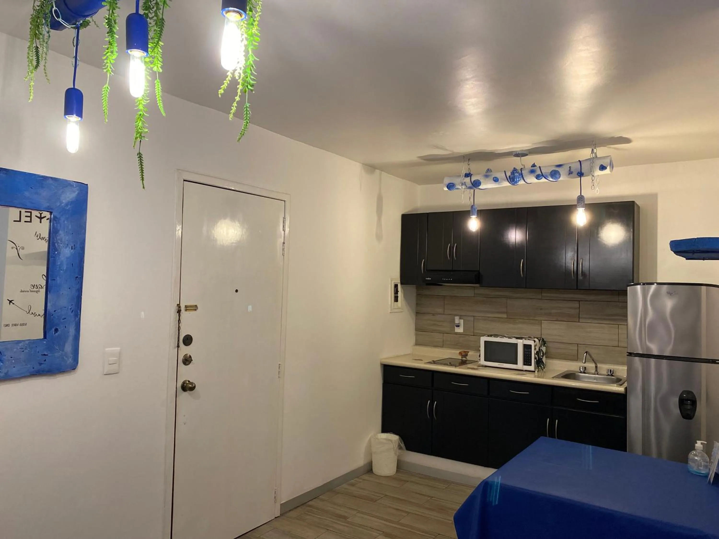 Kitchen or kitchenette in Tropical apartment