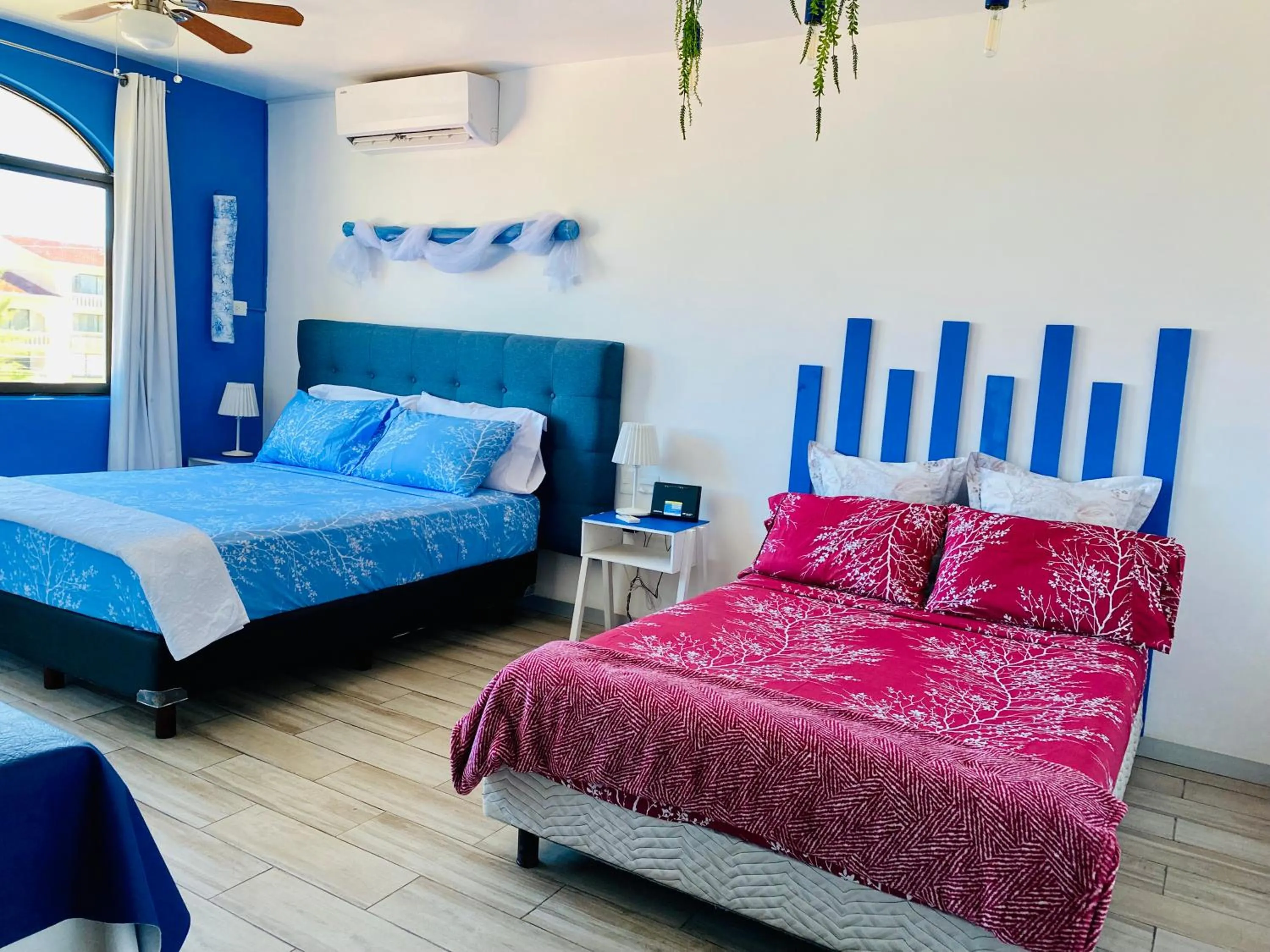 Bedroom, Bed in Tropical apartment