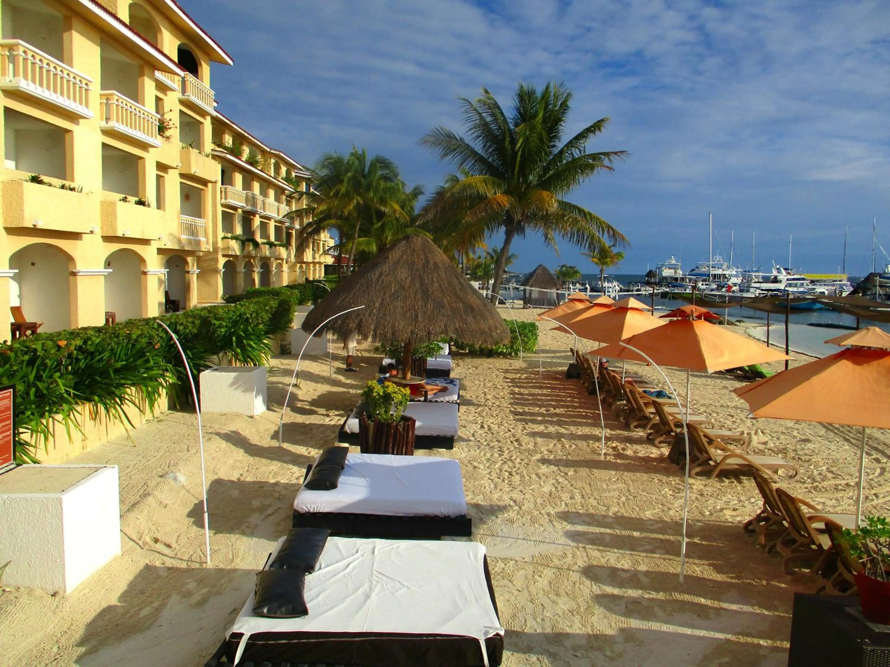 Beach in Tropical apartment