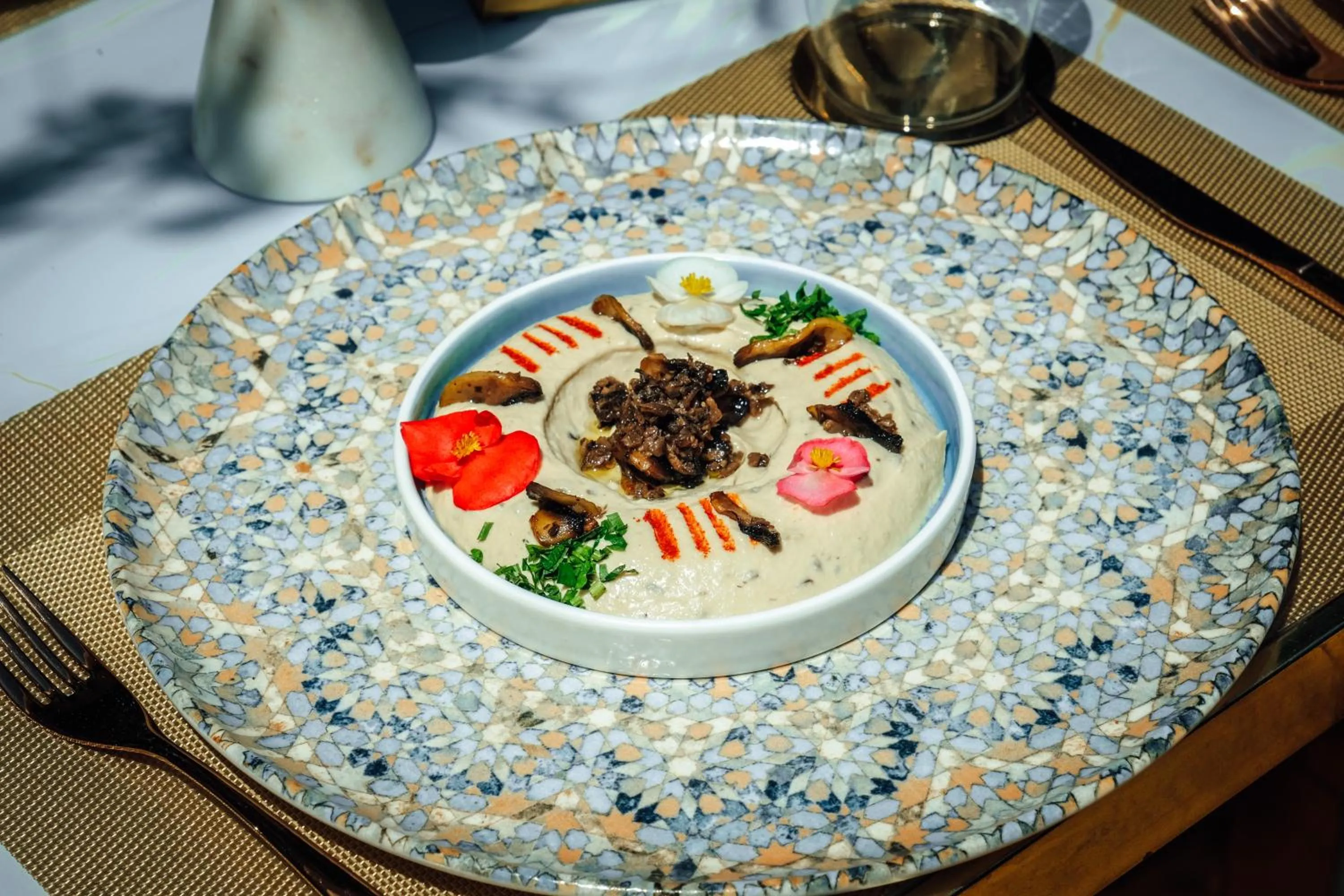 Restaurant/places to eat in Peninsula Boutique Hotel