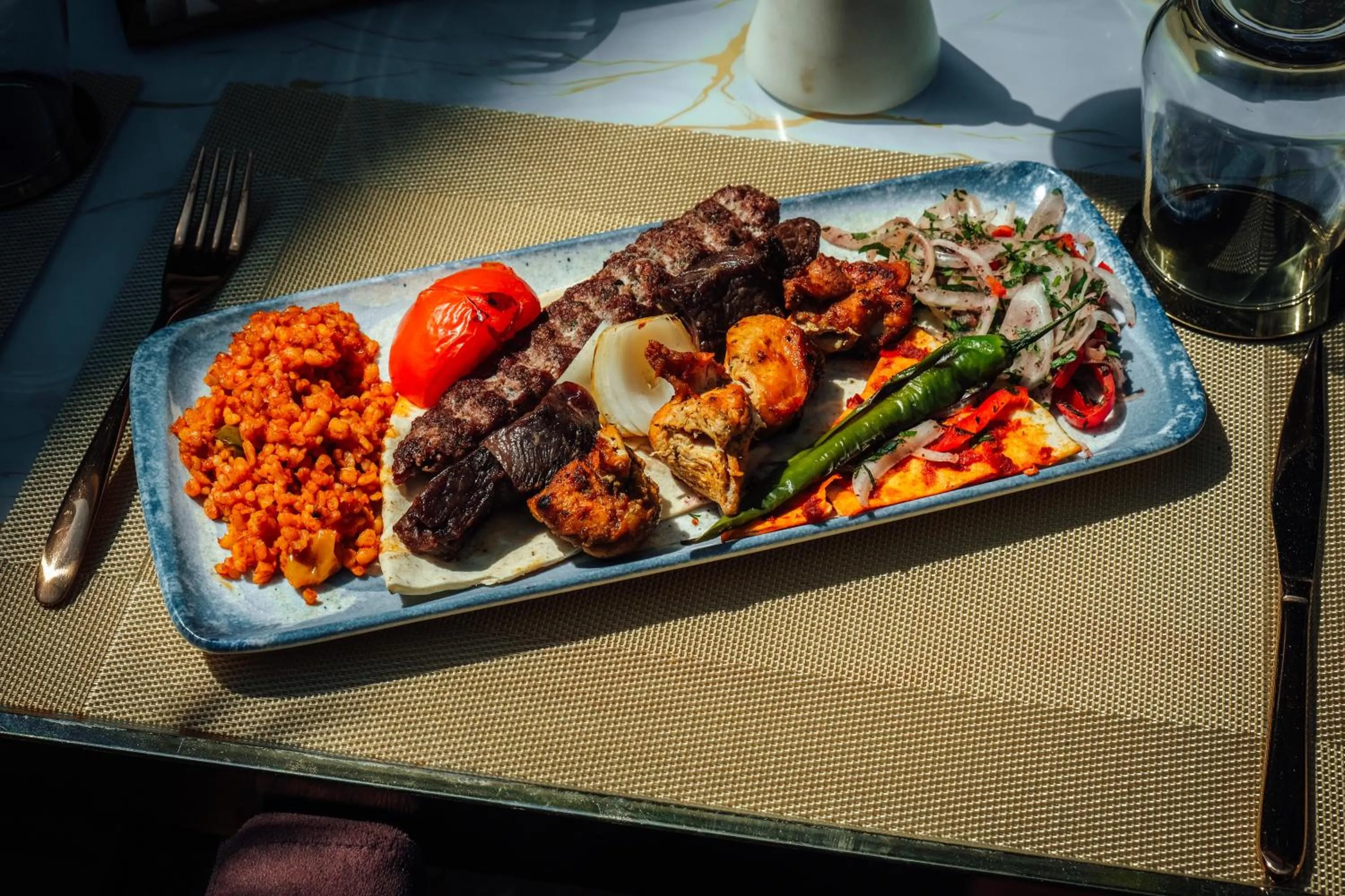 Restaurant/places to eat in Peninsula Boutique Hotel