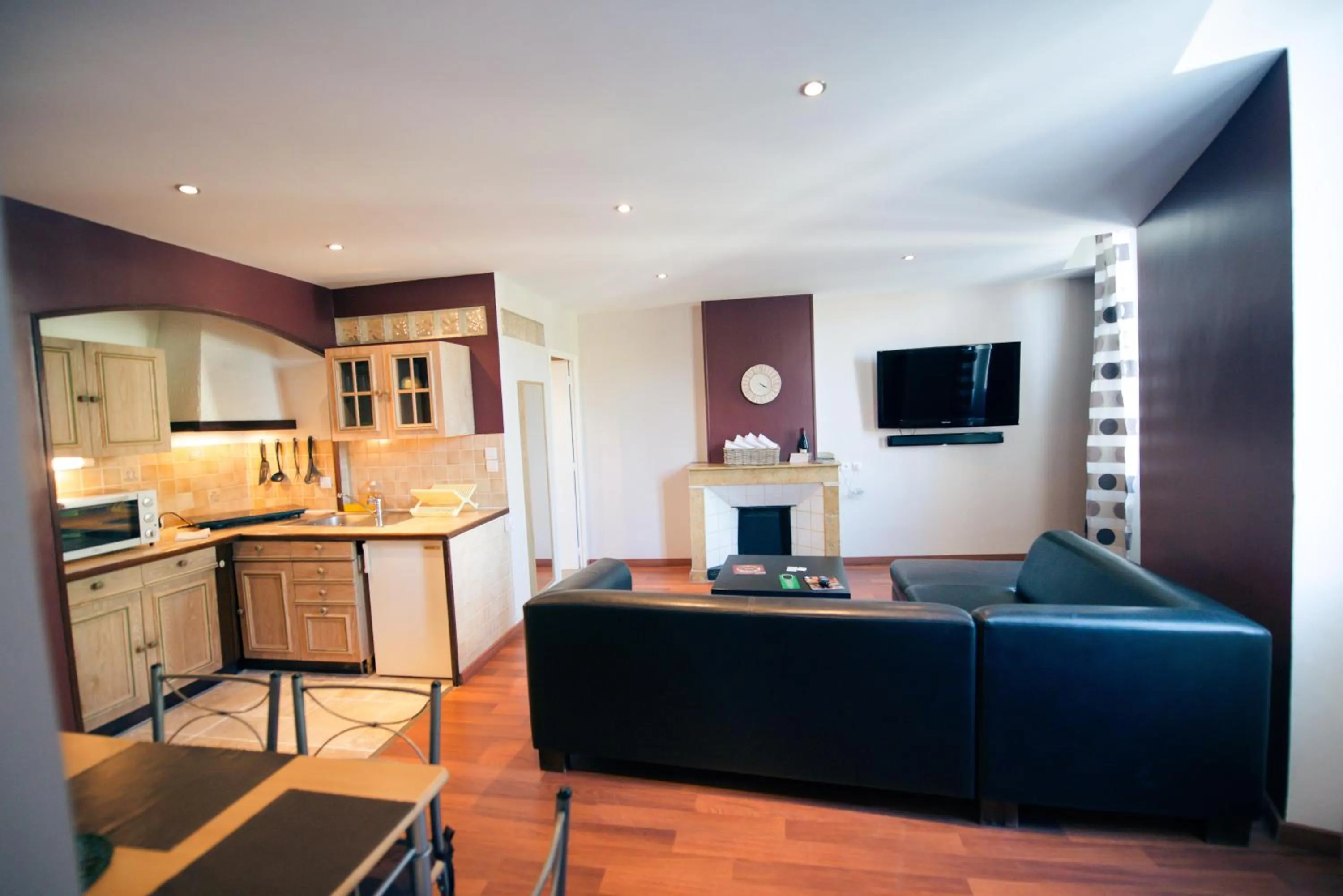 Kitchen or kitchenette in Altera Roma Hôtel