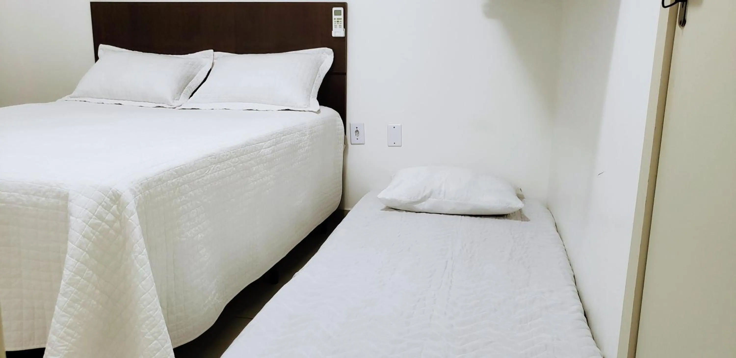 Bedroom, Bed in Residencial Catarina