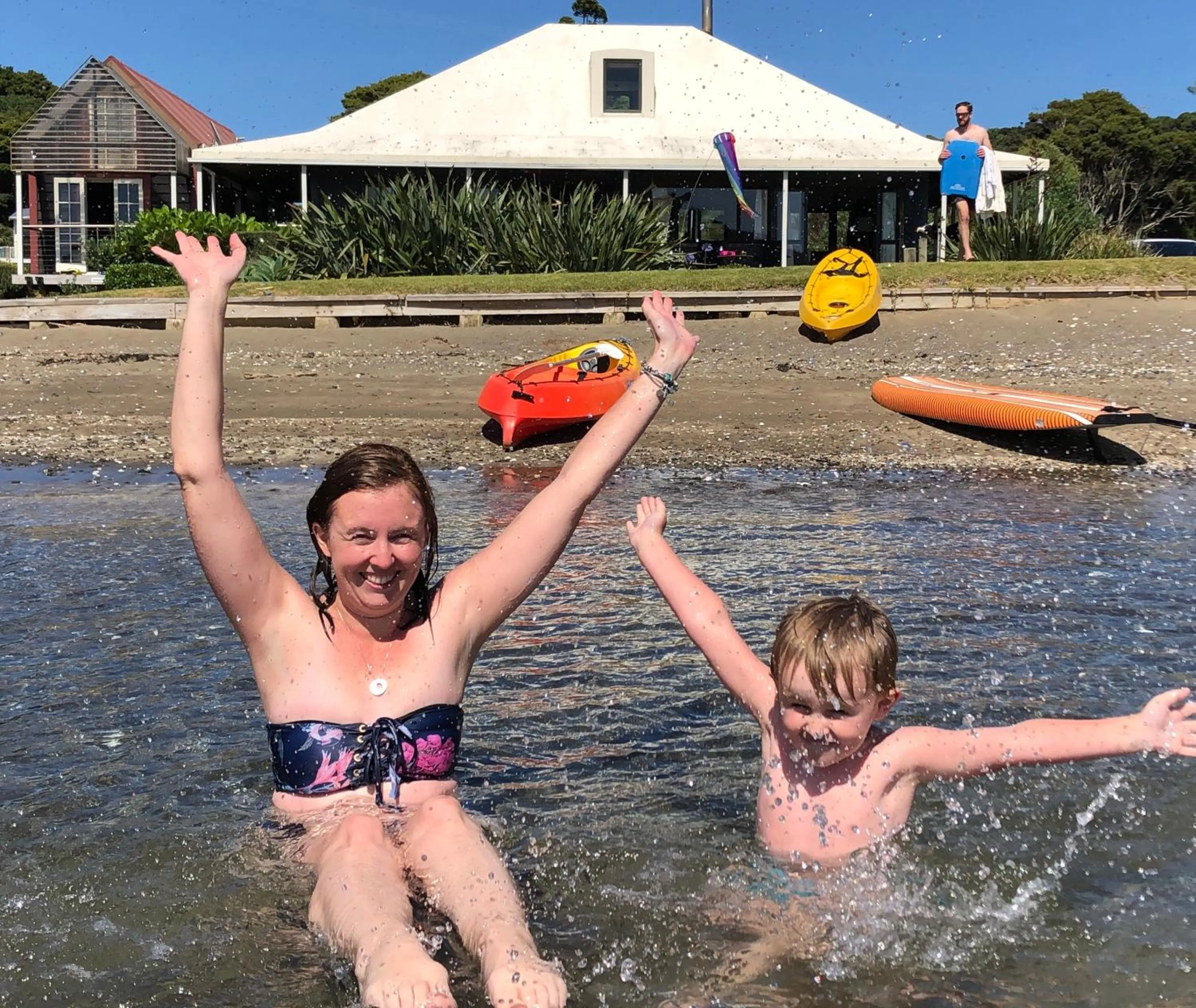Day in Absolute Beach front-Tutukaka Harbour